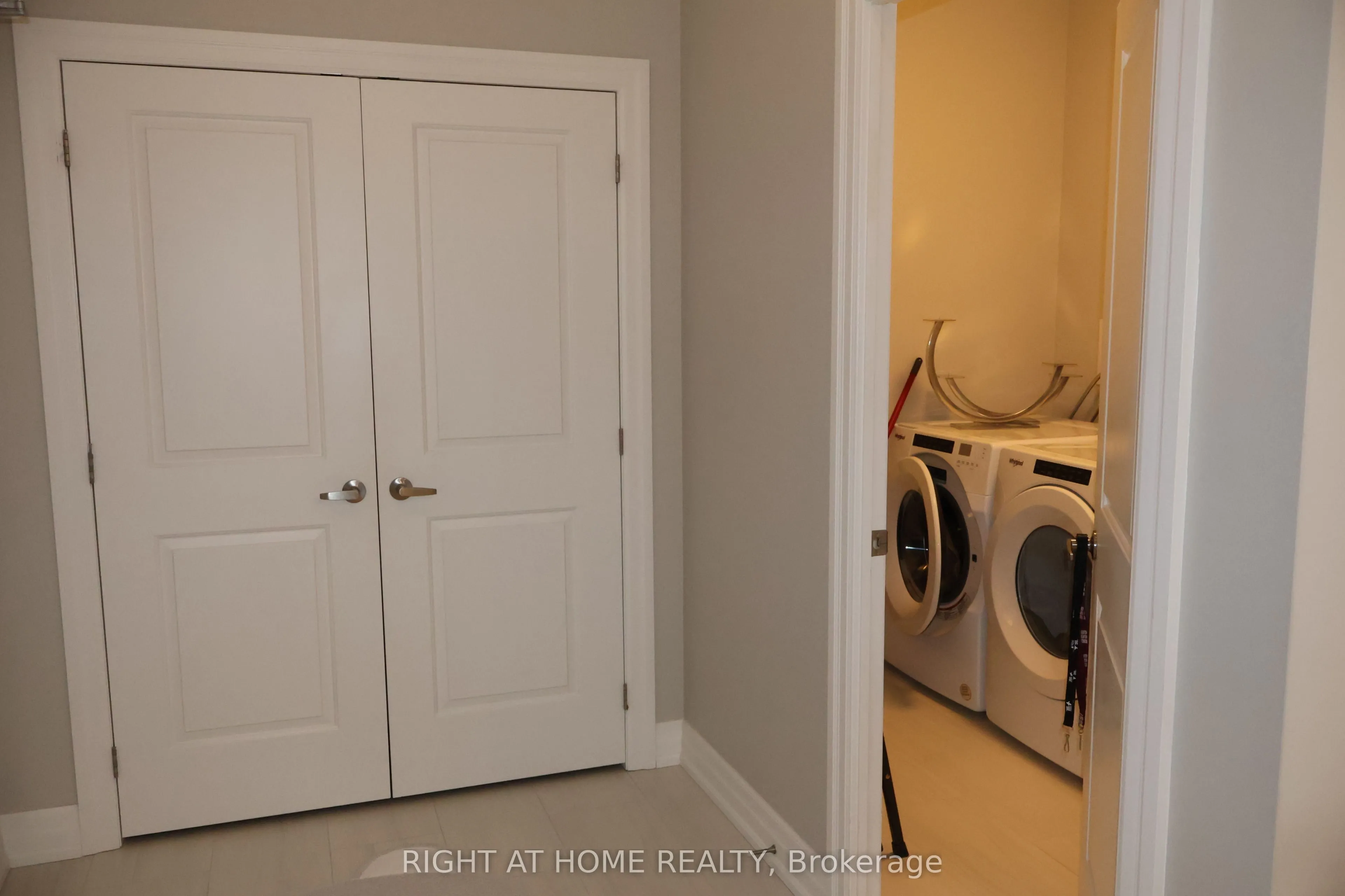 1880 Gordon Street, #1006