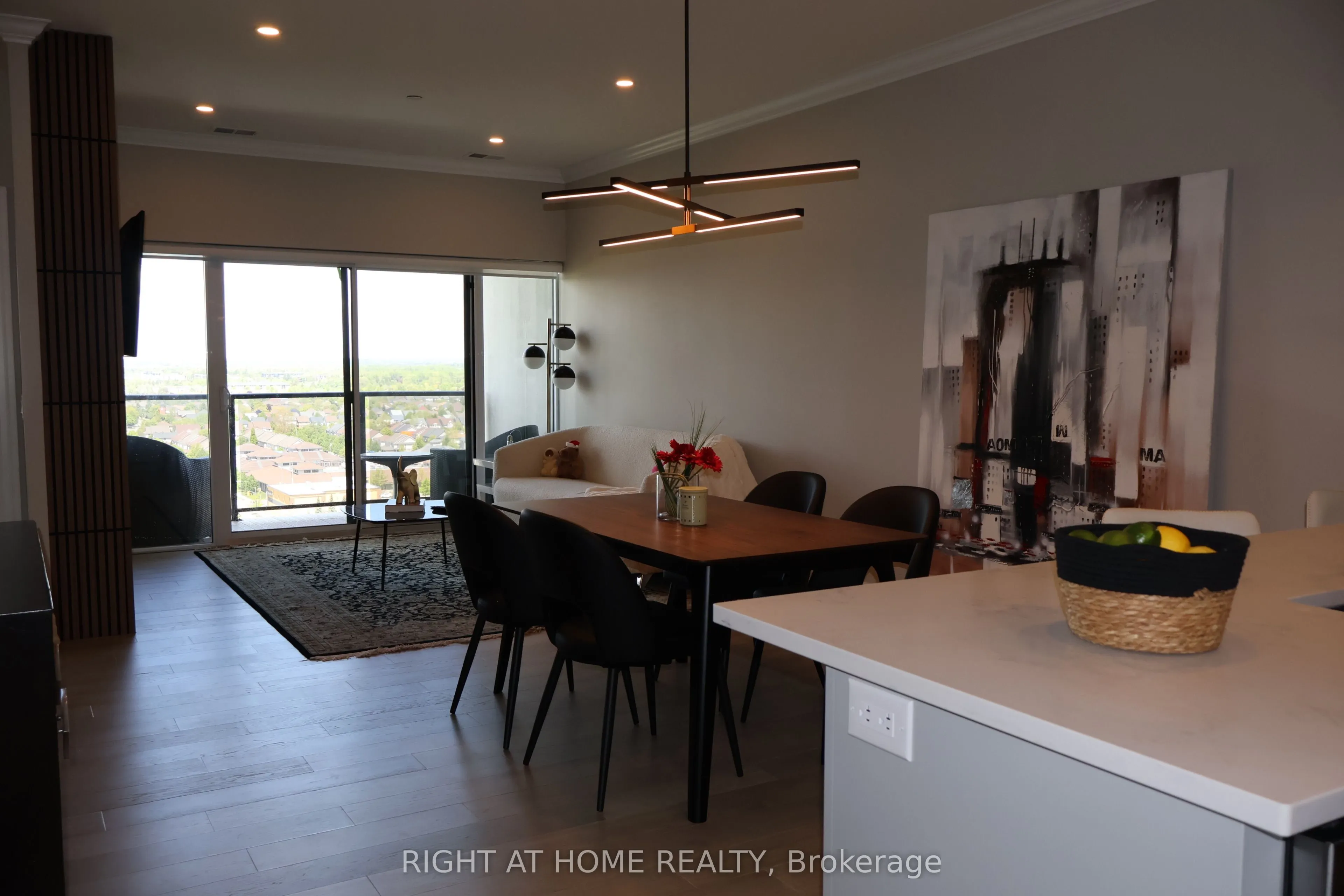 1880 Gordon Street, #1006