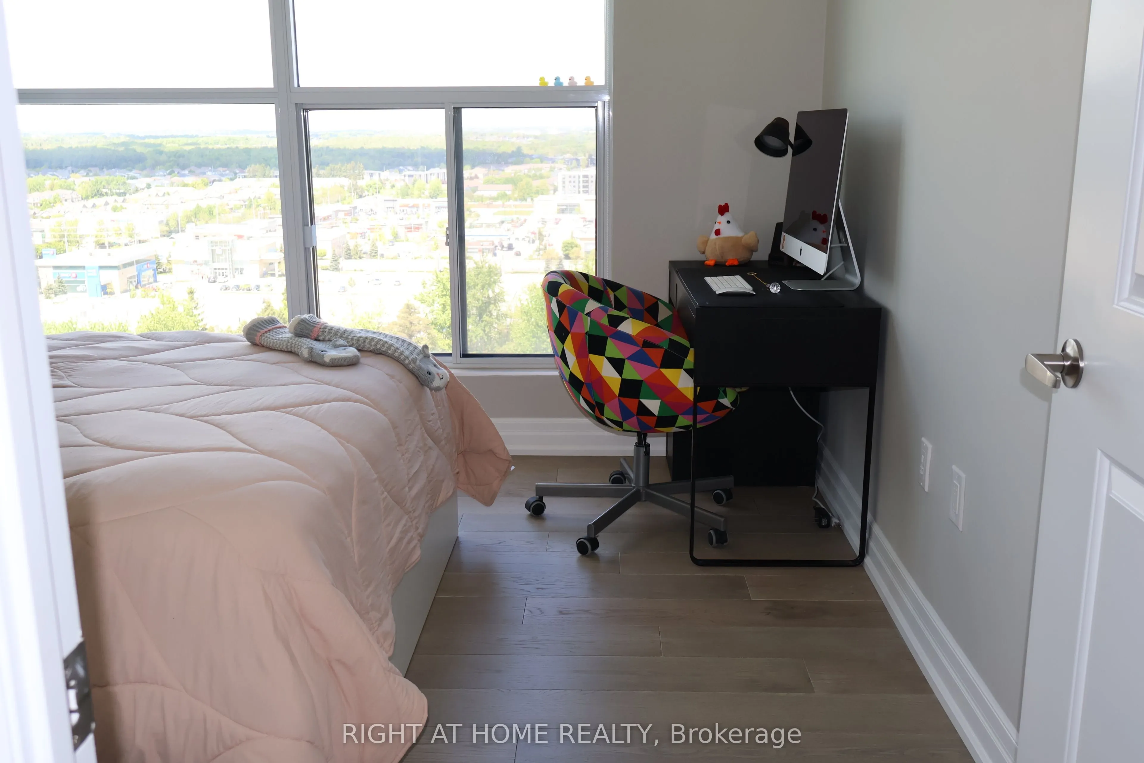 1880 Gordon Street, #1006