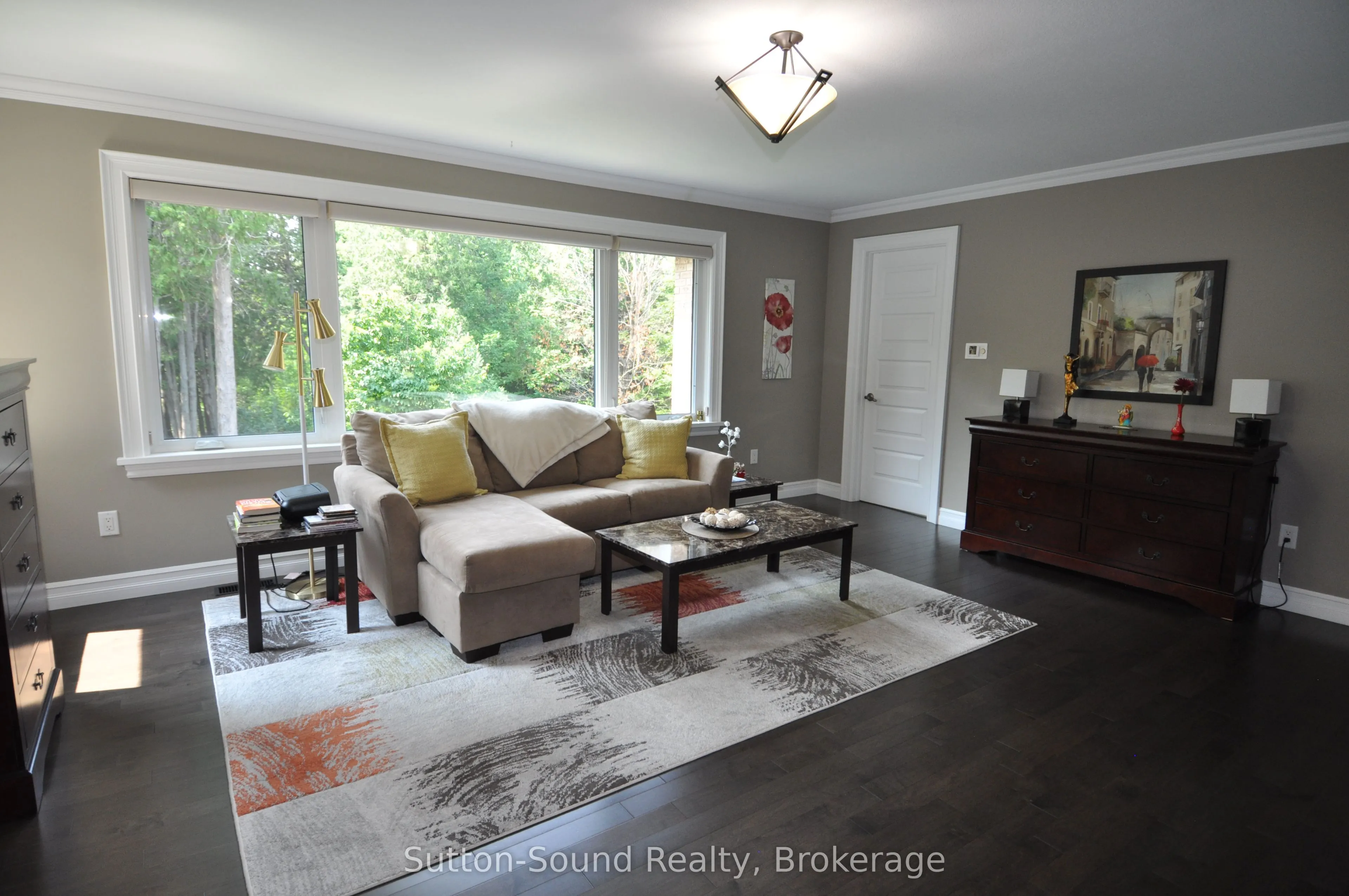 318760 Grey Road 1 Road