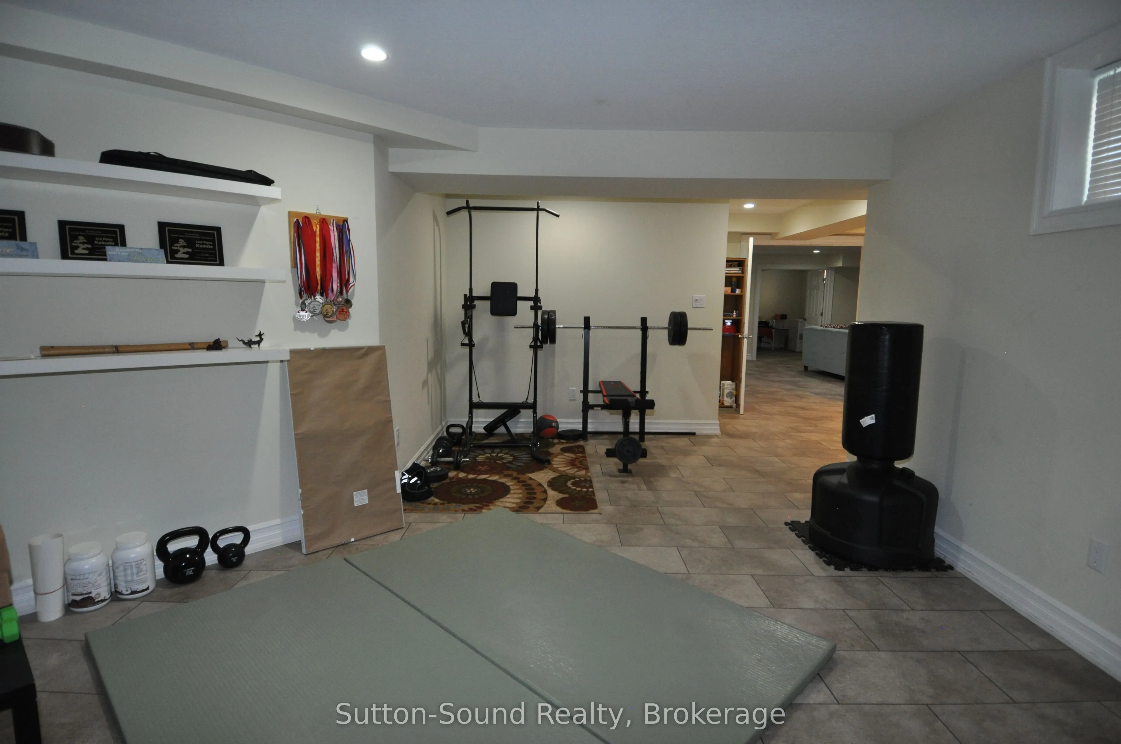 318760 Grey Road 1 Road
