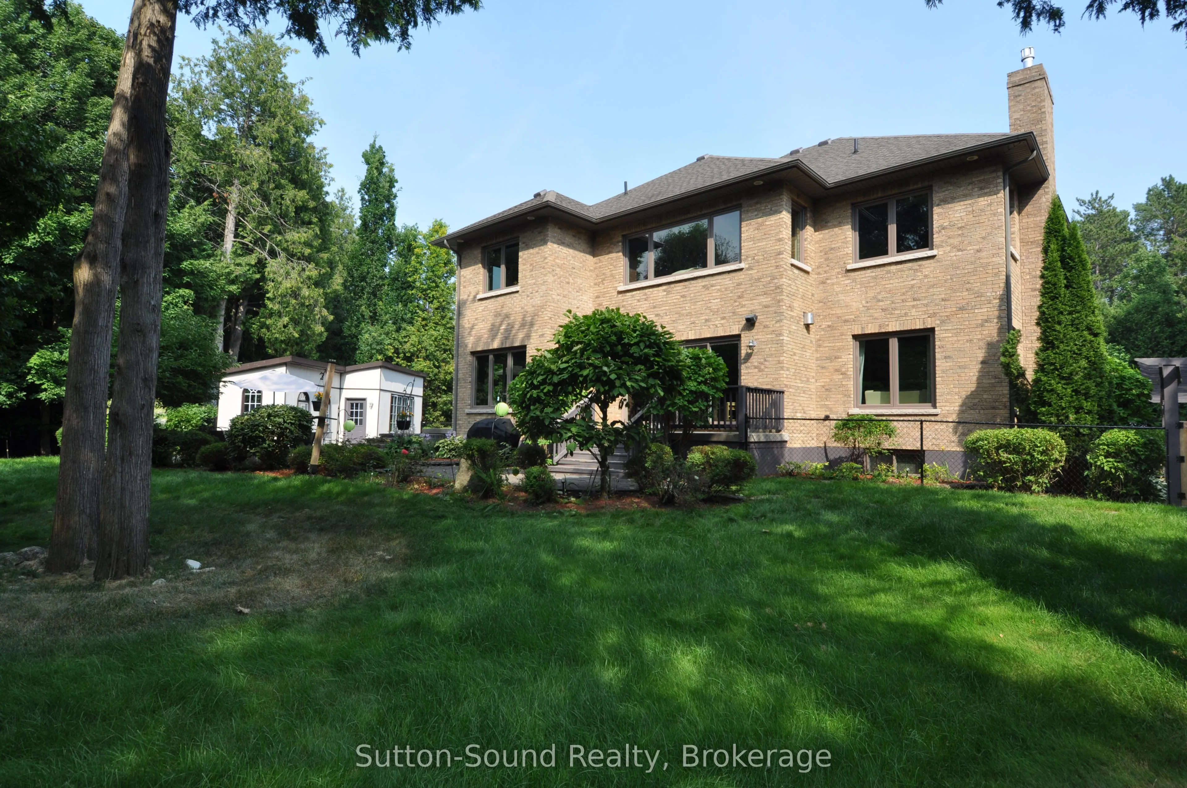 318760 Grey Road 1 Road