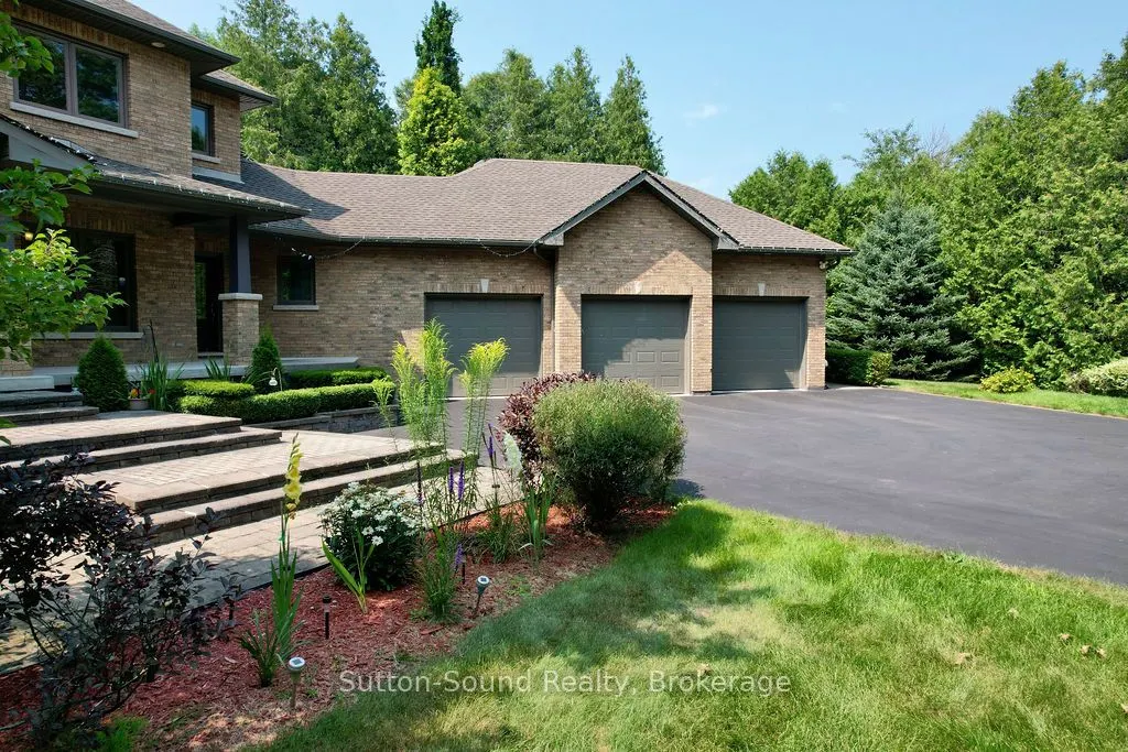 318760 Grey Road 1 Road