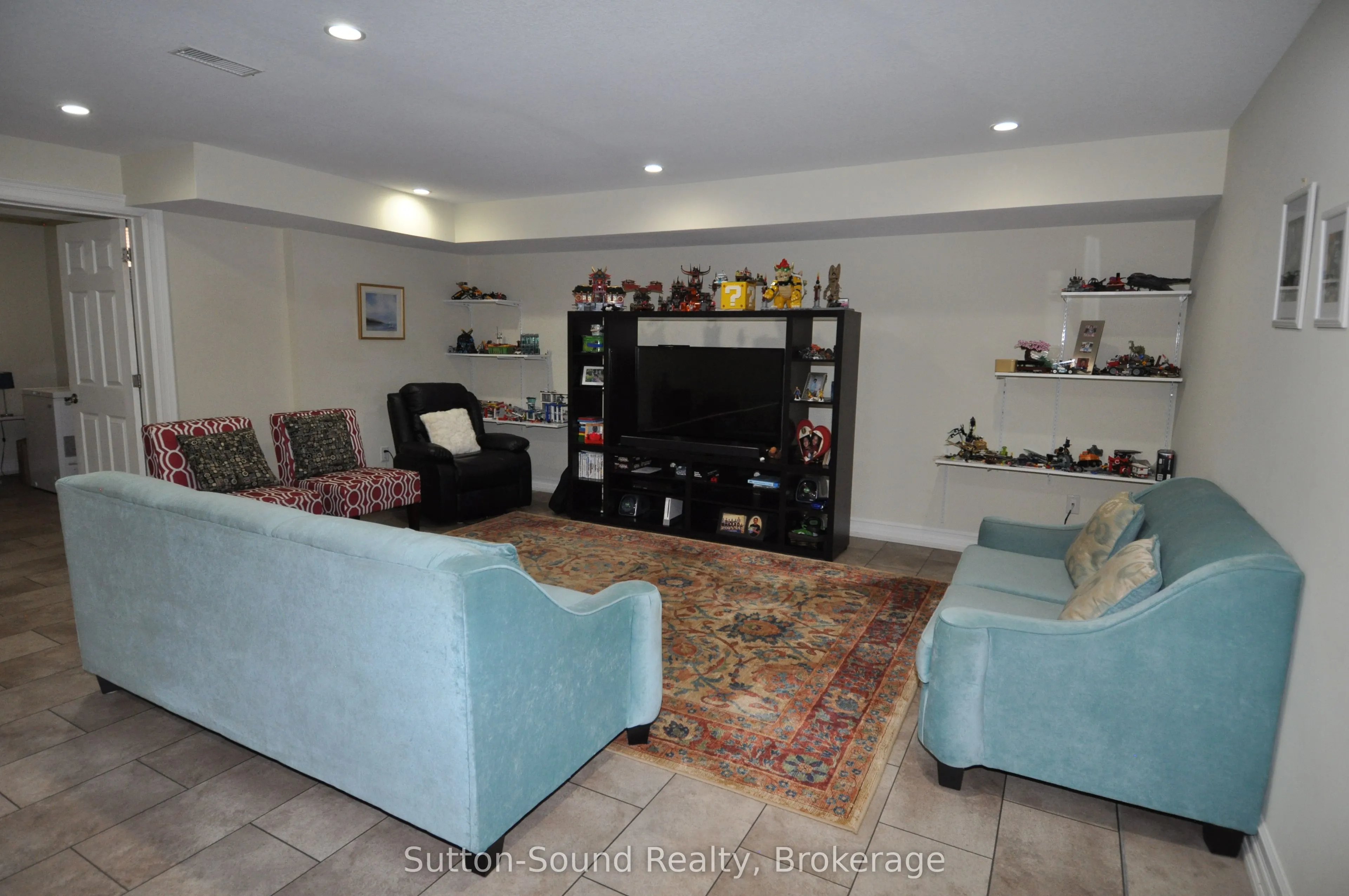 318760 Grey Road 1 Road