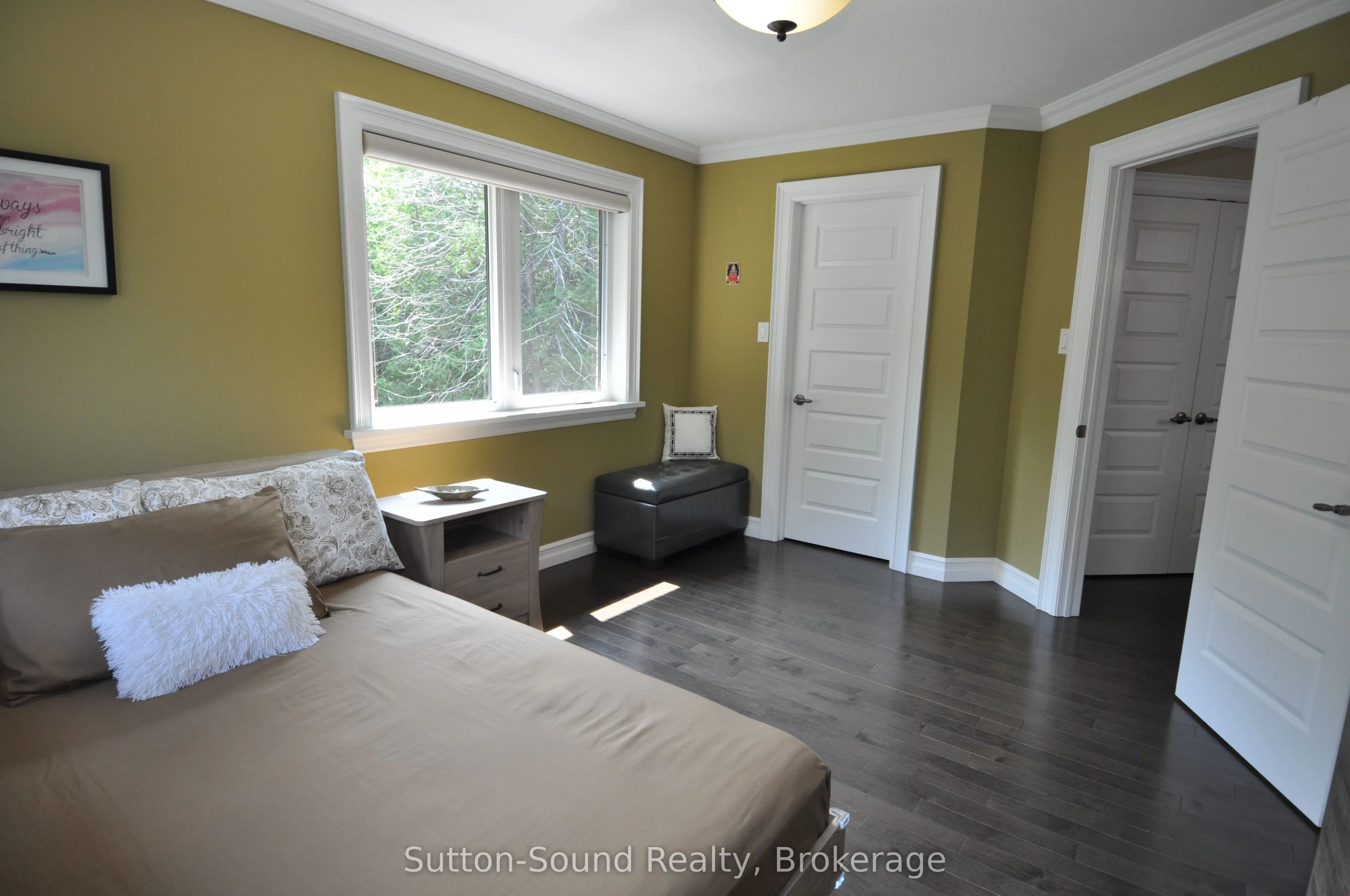 318760 Grey Road 1 Road