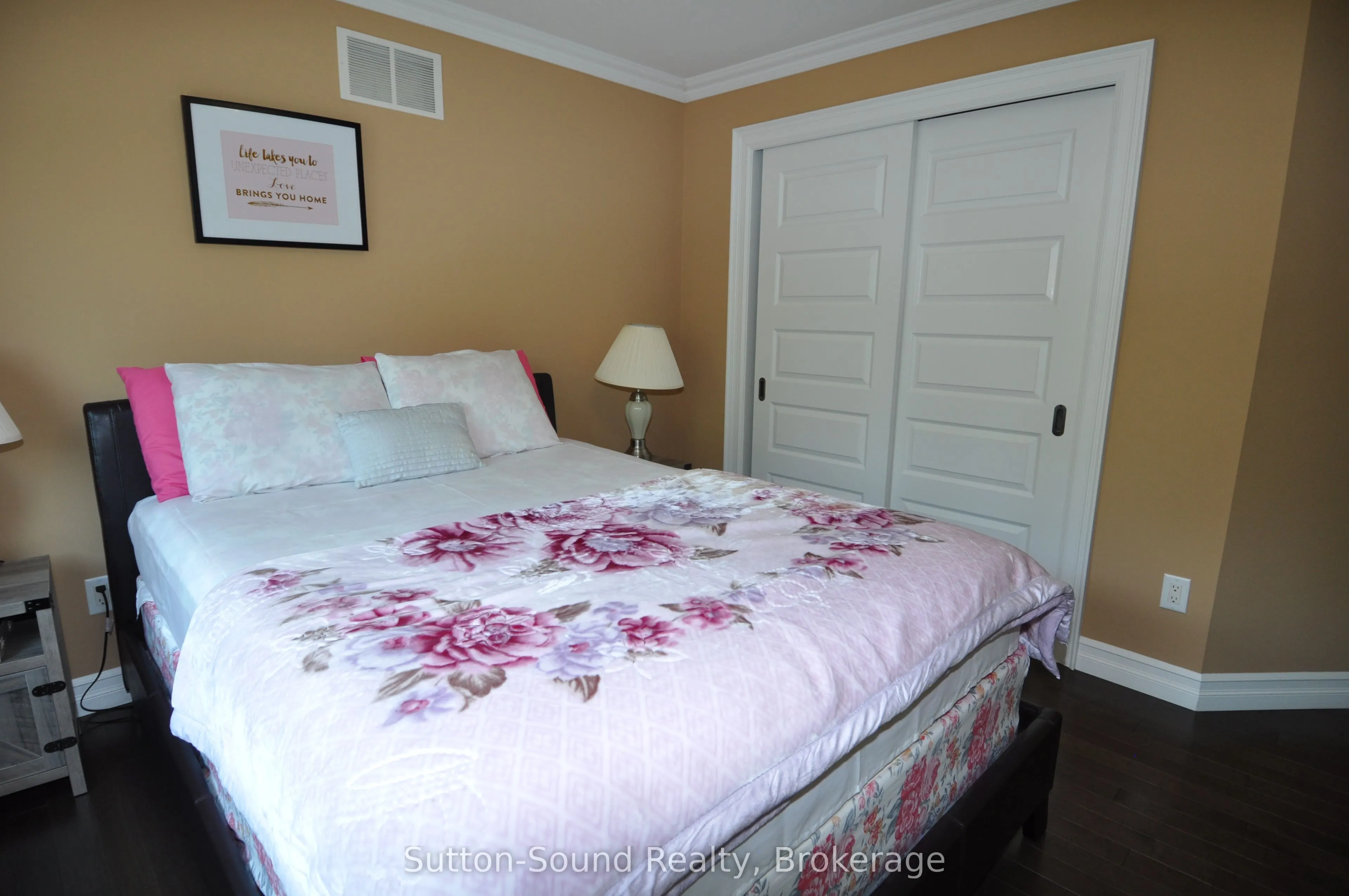 318760 Grey Road 1 Road
