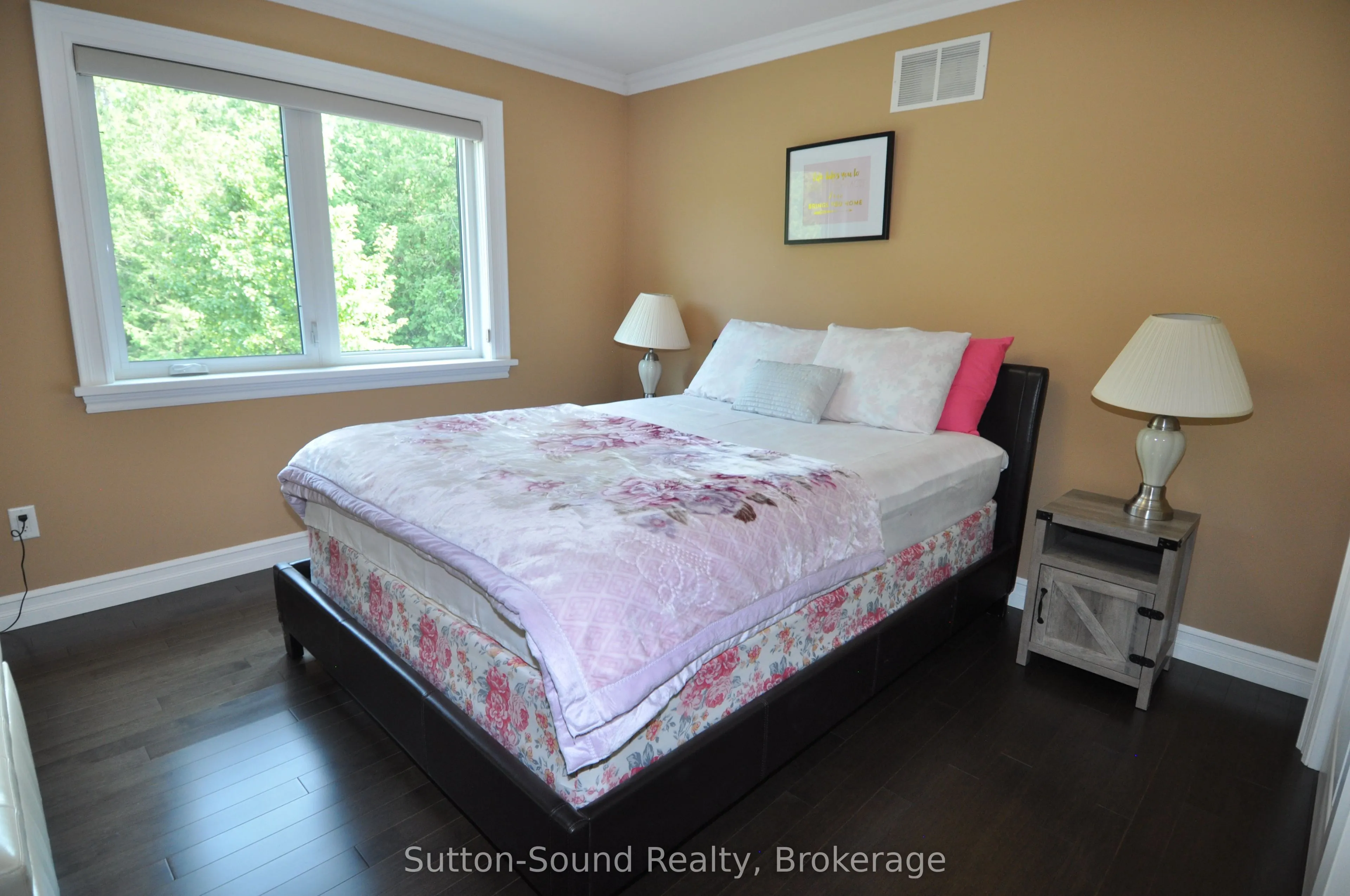 318760 Grey Road 1 Road