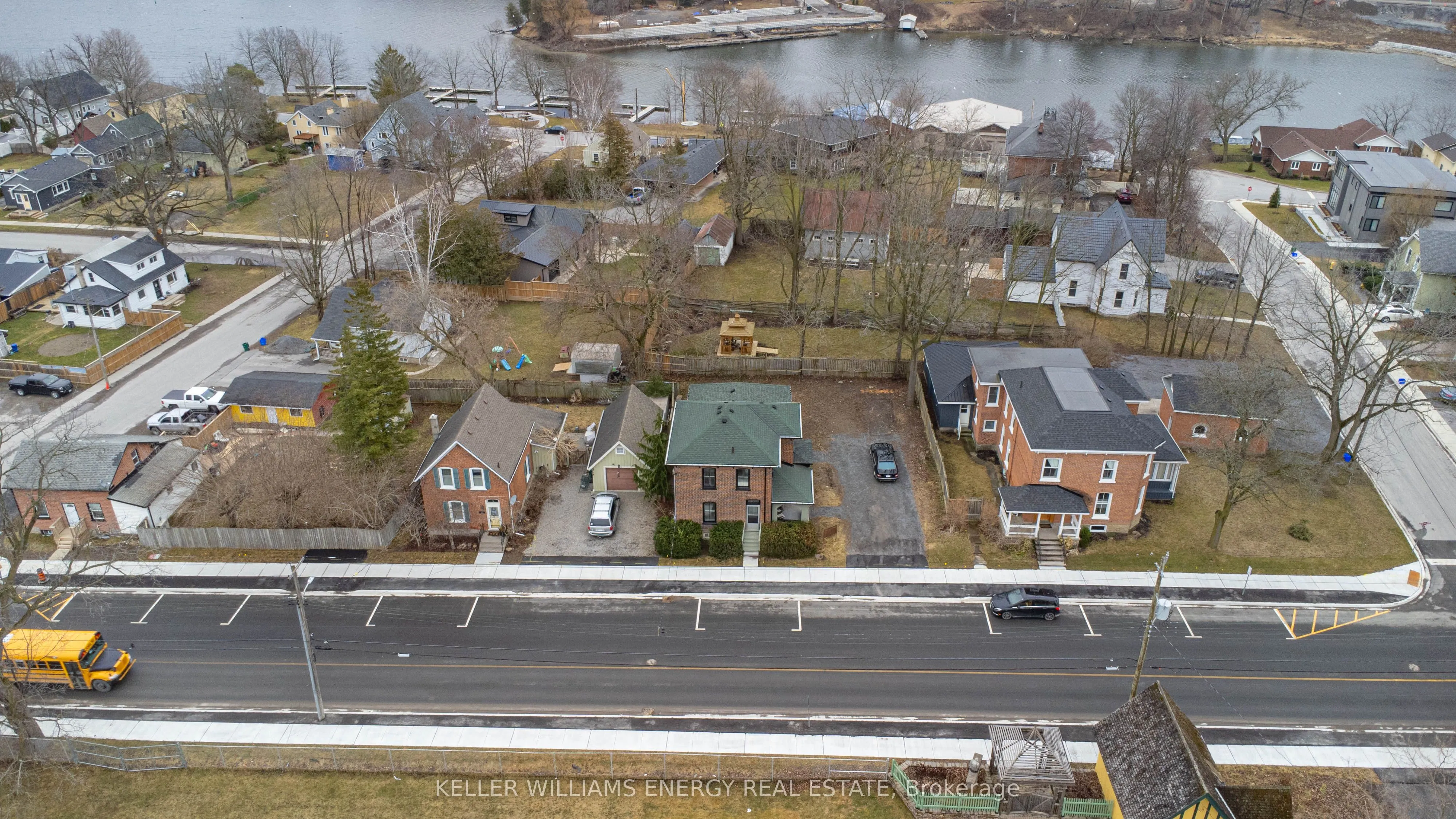 368 Picton Main Street N