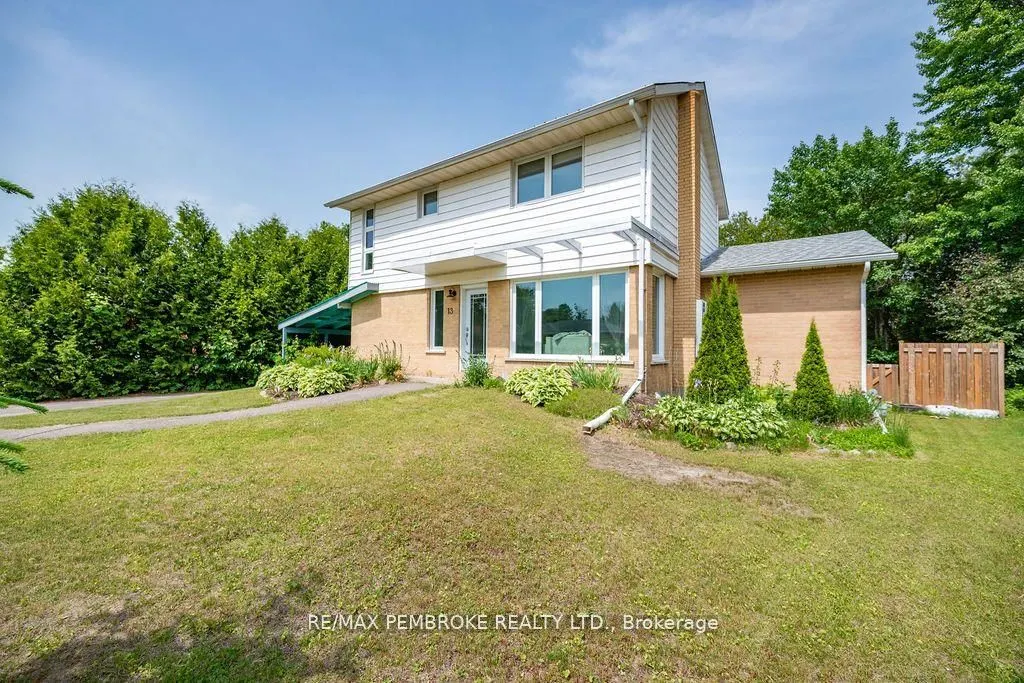 13 Highland Crescent