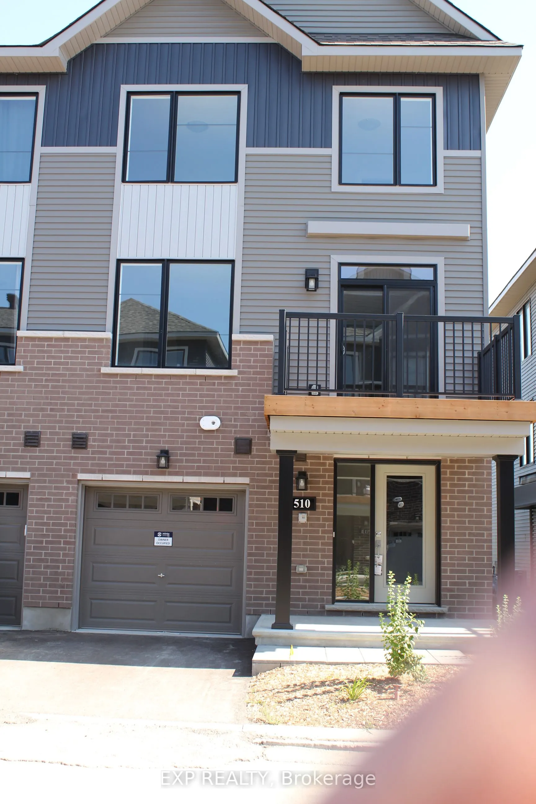 510 Woodlily Private