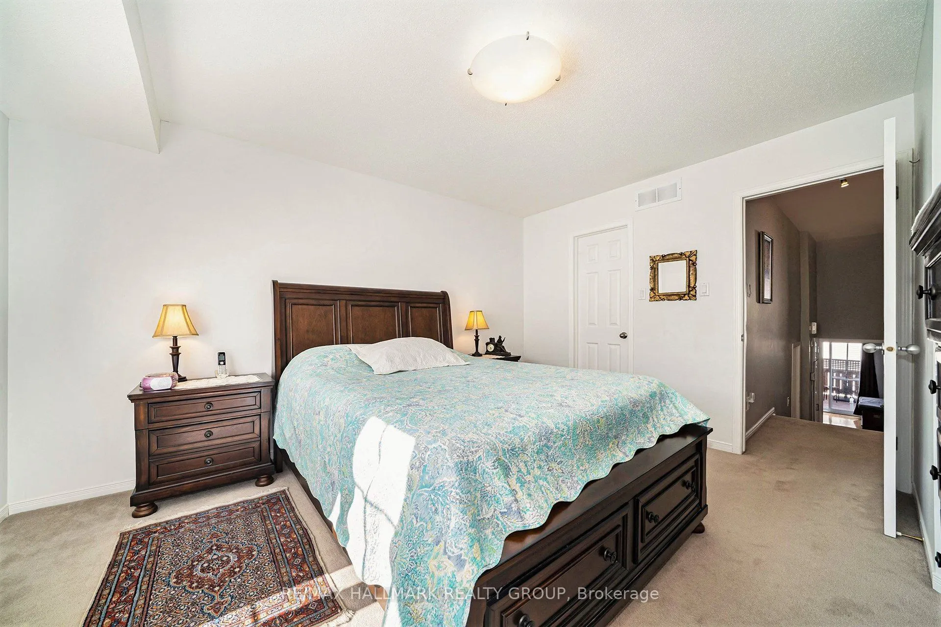 7 Maple Park Private
