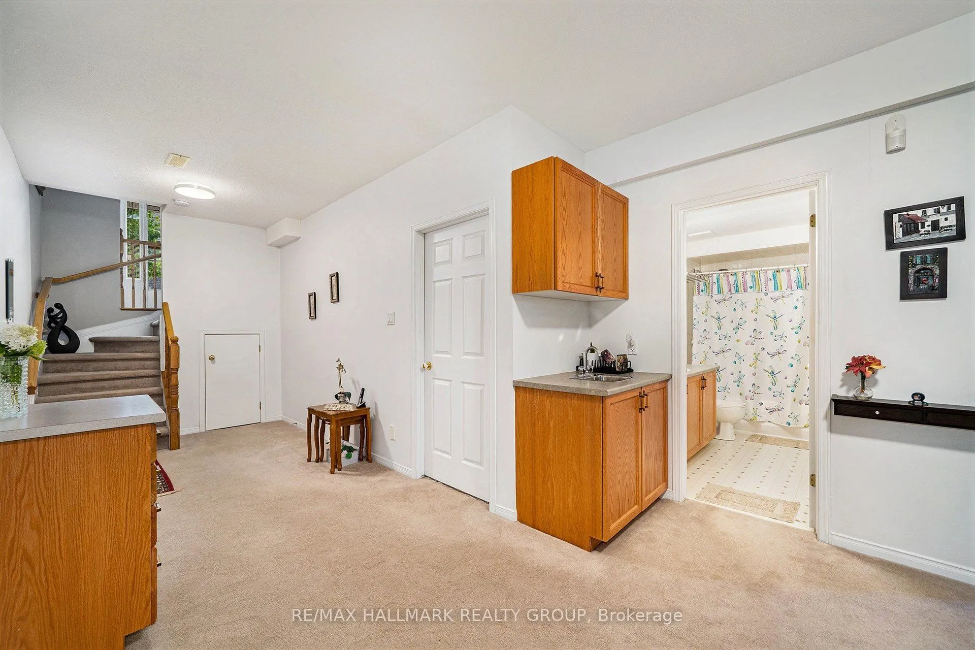 7 Maple Park Private