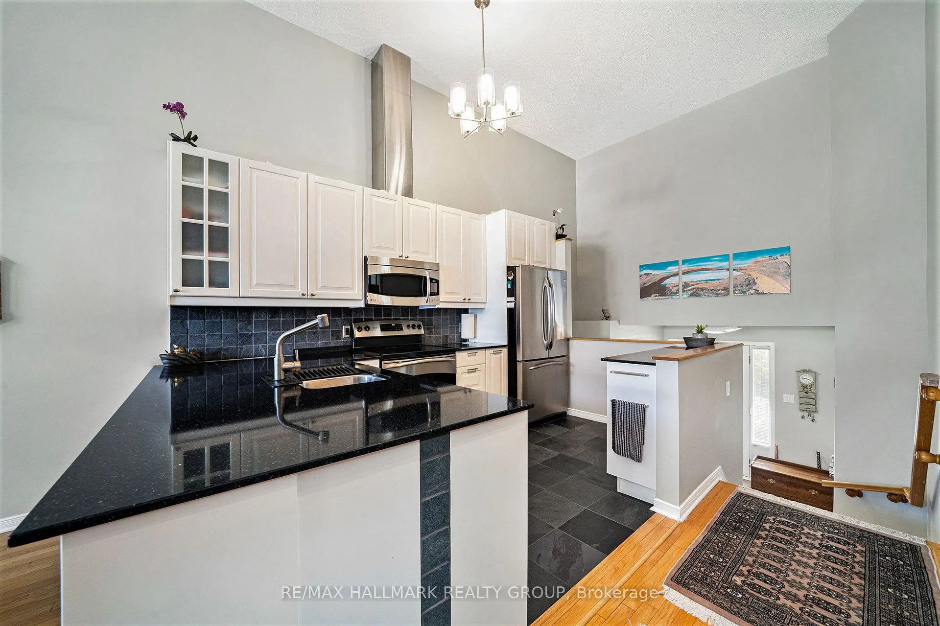 7 Maple Park Private