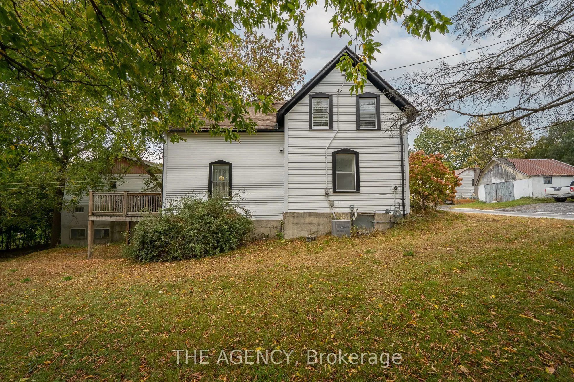 16 Elks Street