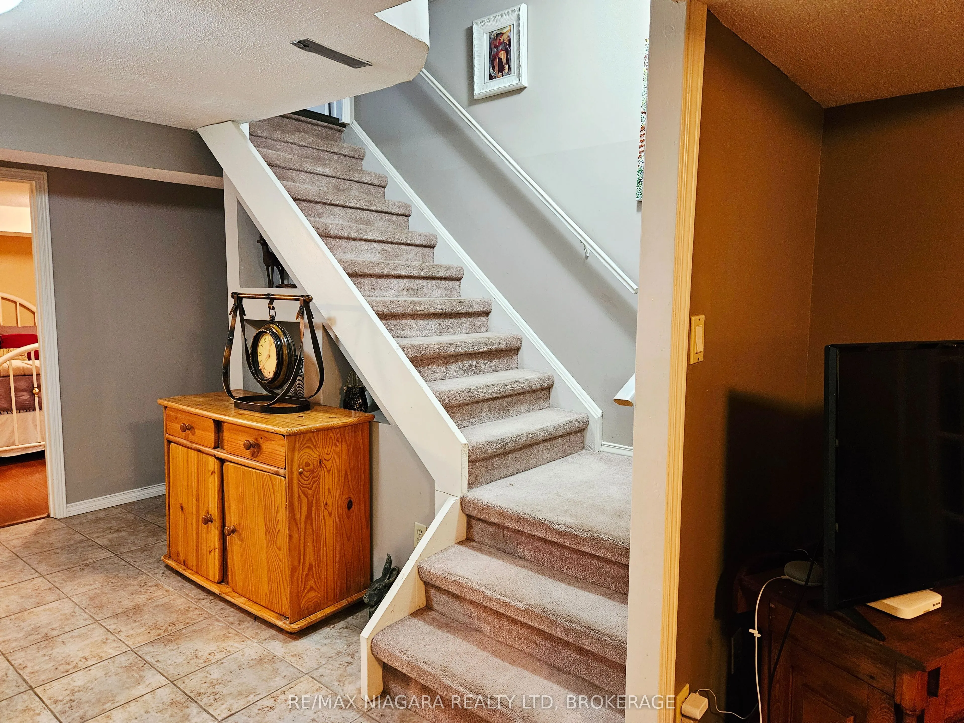 26 Strada Boulevard