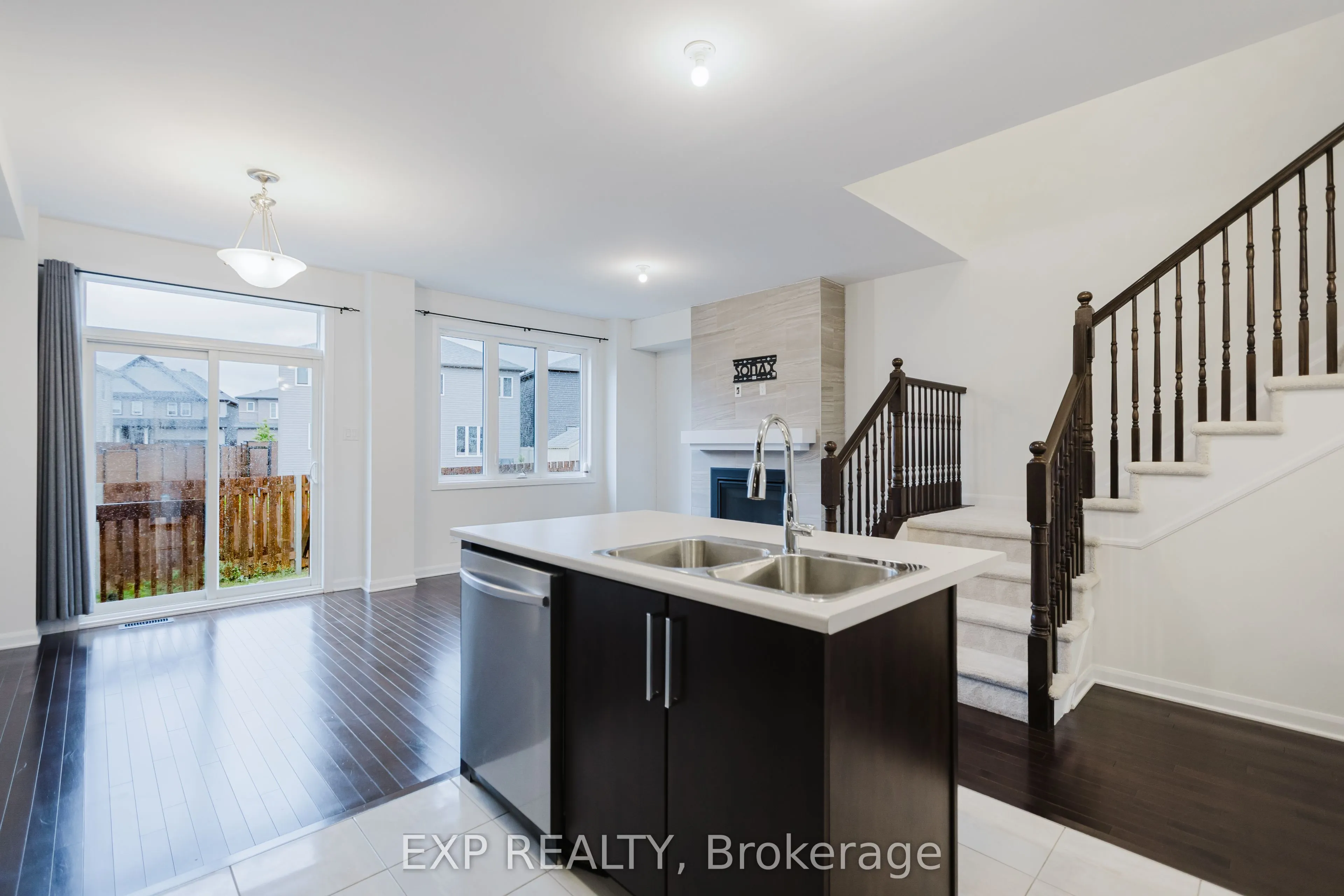 92 Natare Place