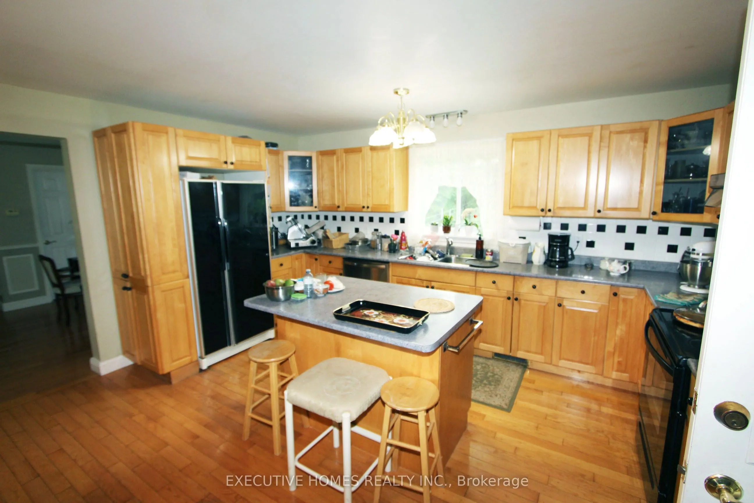 28 Woodlawn Drive