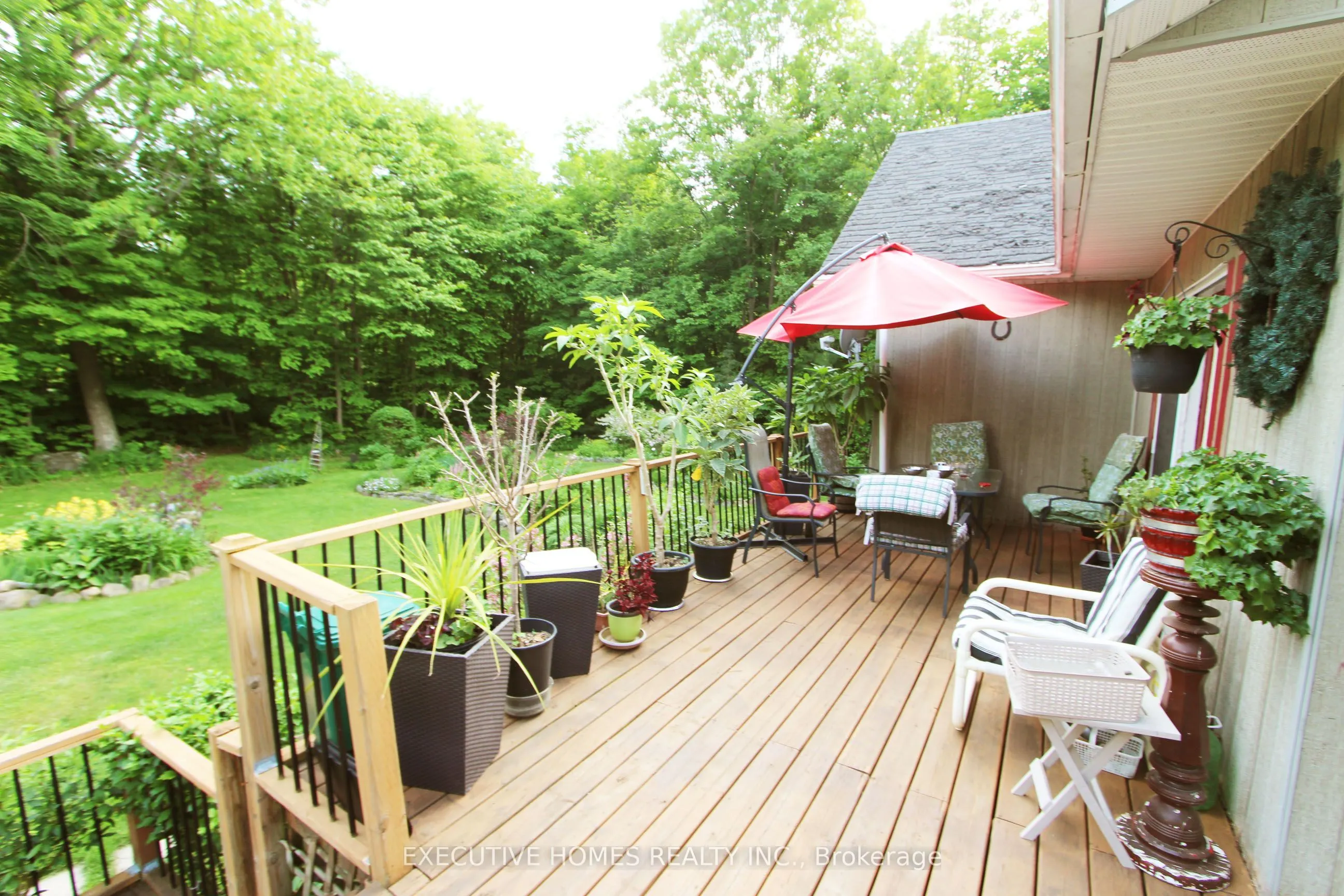 28 Woodlawn Drive