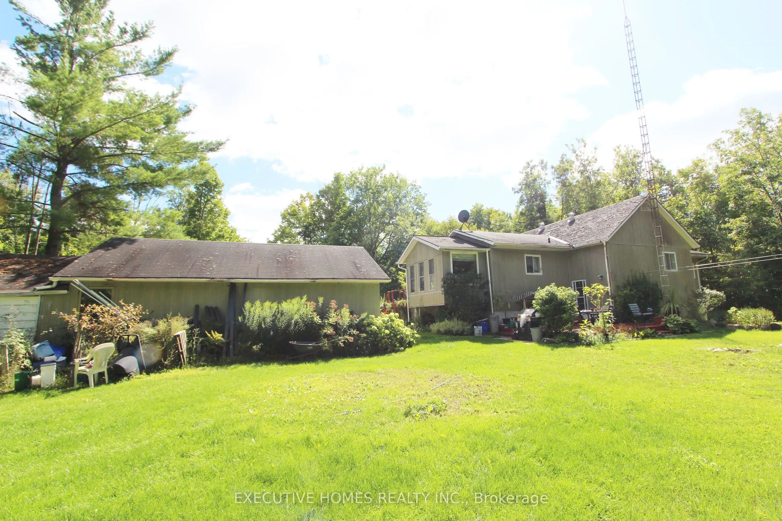 28 Woodlawn Drive