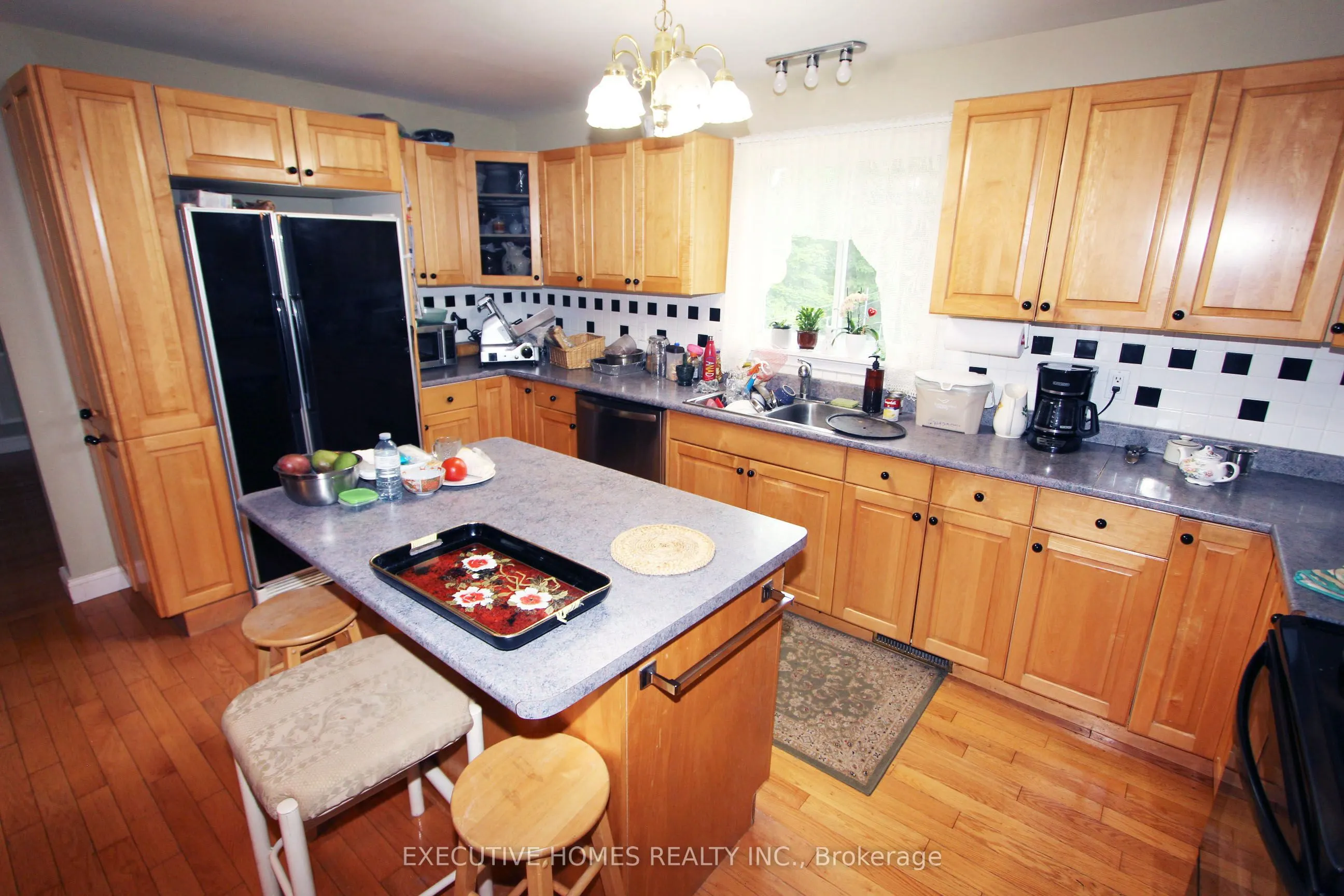 28 Woodlawn Drive