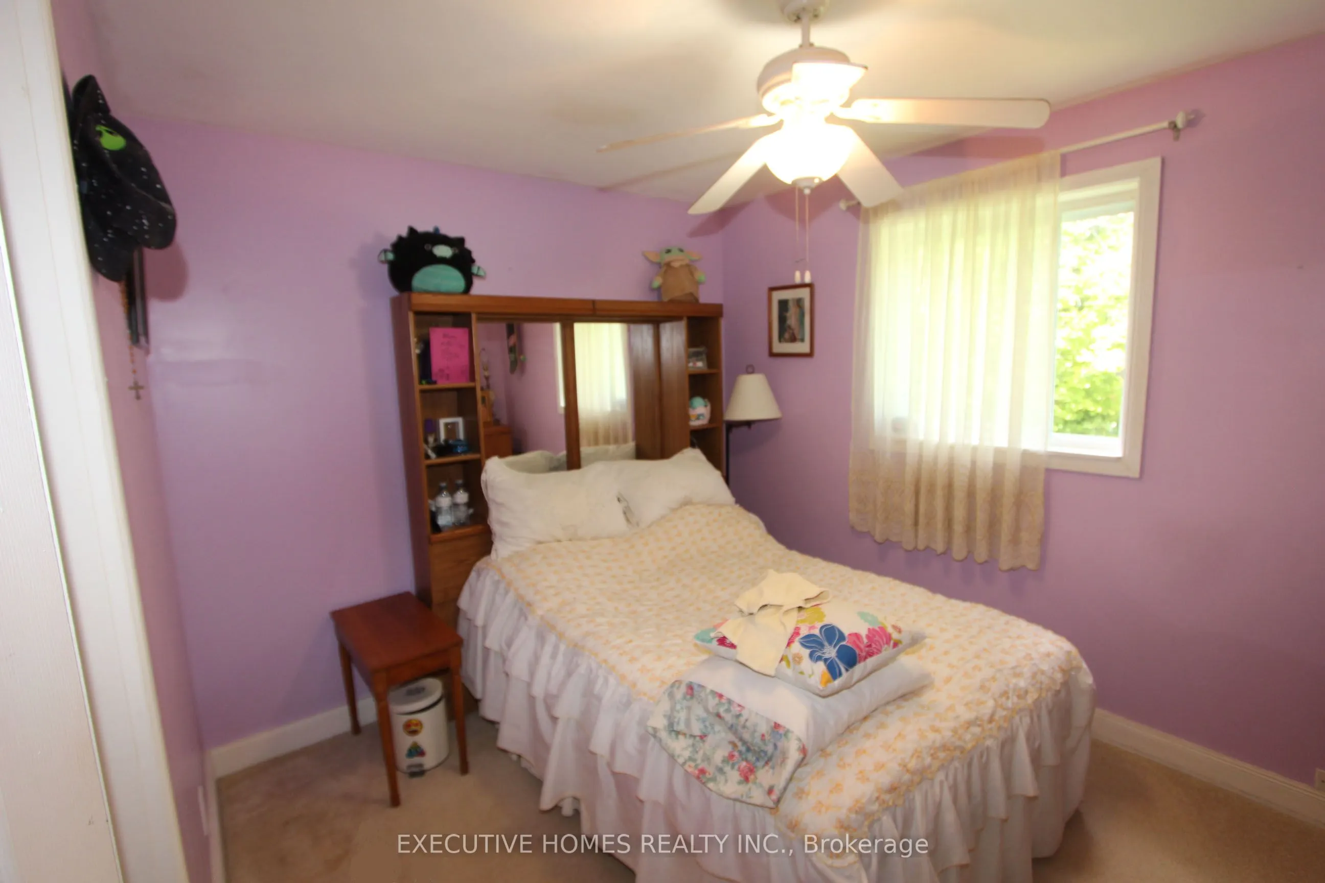 28 Woodlawn Drive
