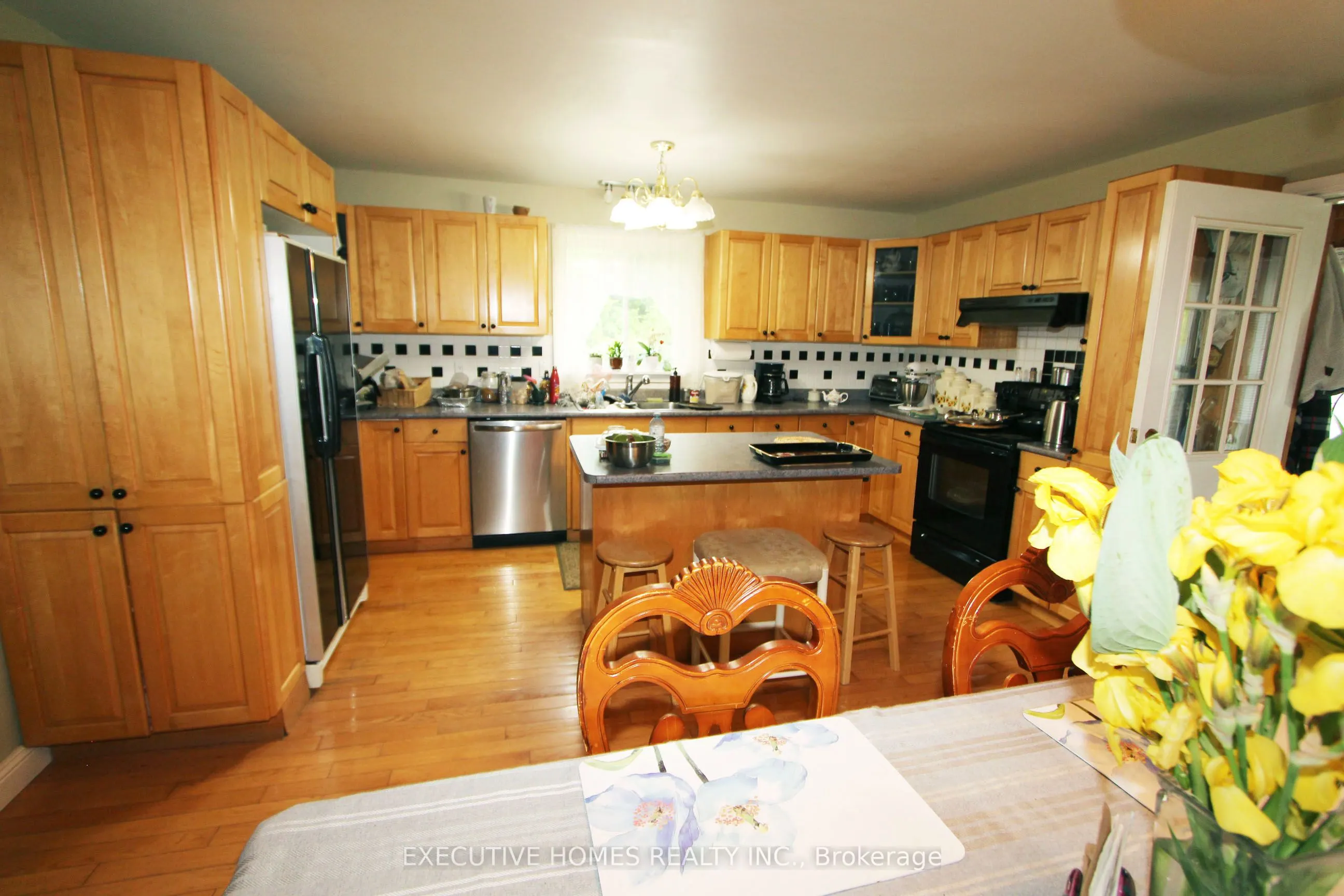 28 Woodlawn Drive