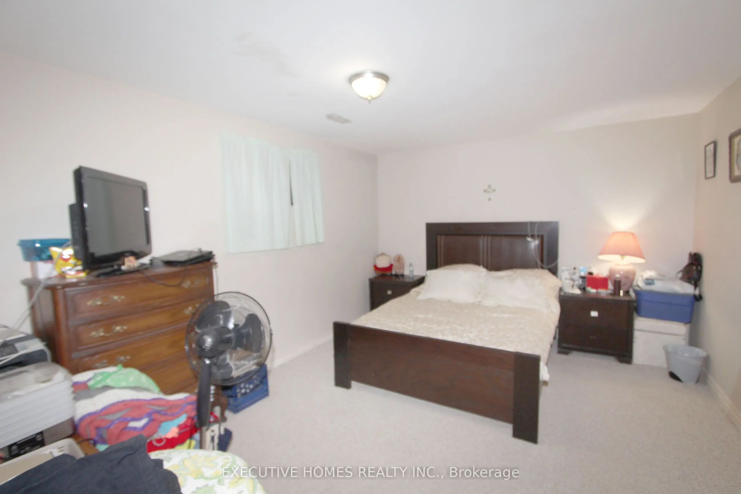 28 Woodlawn Drive