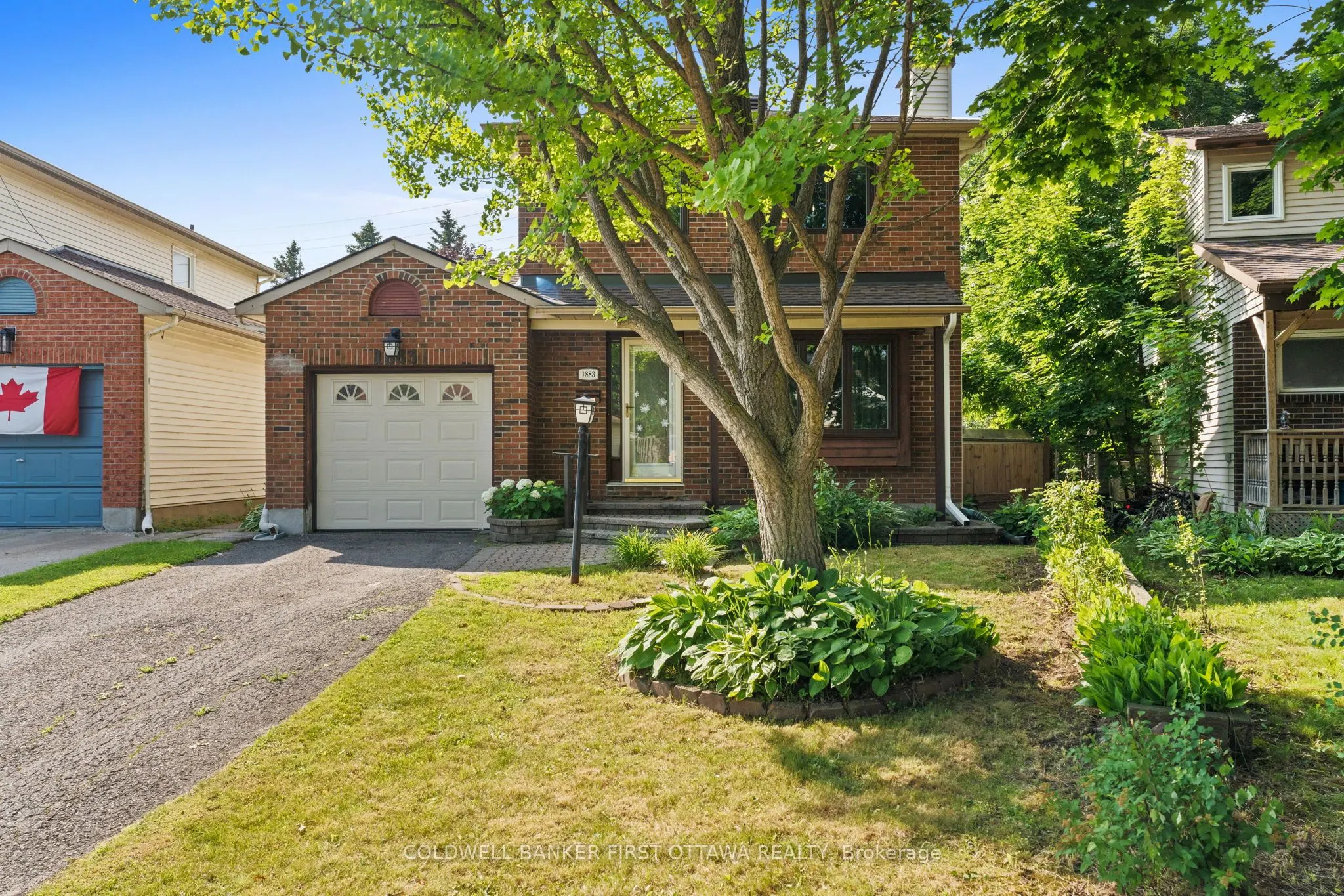 1883 DES PRAIRIES Avenue