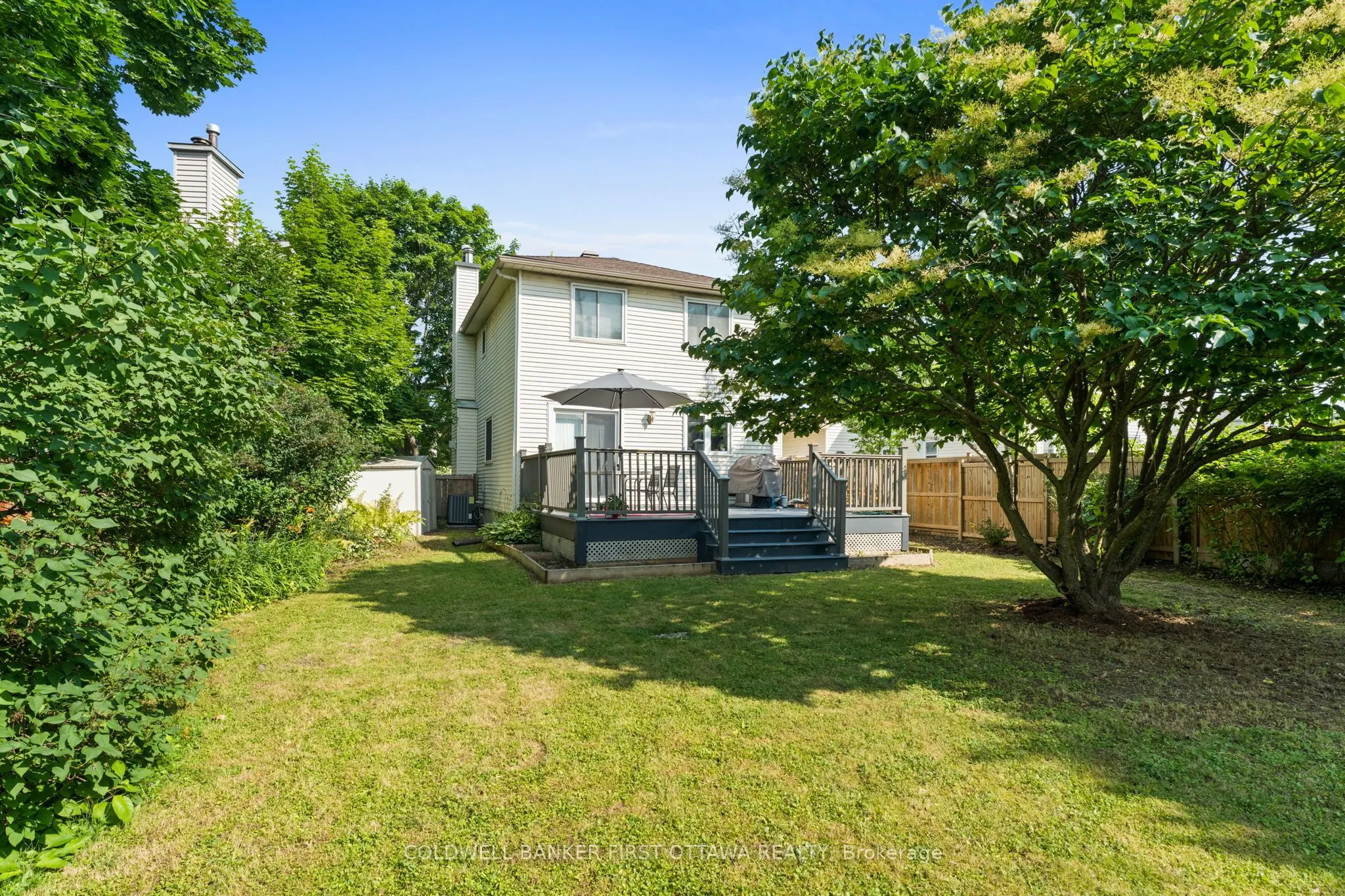 1883 DES PRAIRIES Avenue