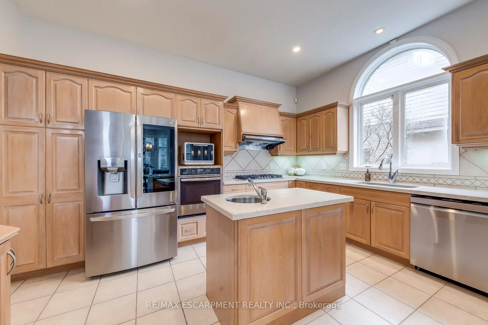 39 Thoroughbred Boulevard