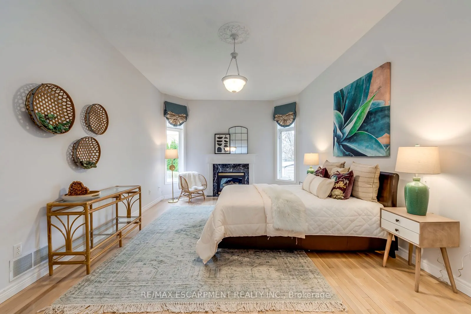 39 Thoroughbred Boulevard