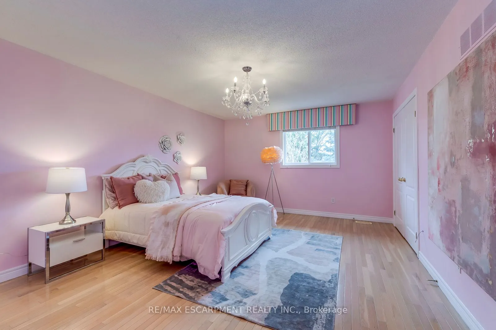 39 Thoroughbred Boulevard