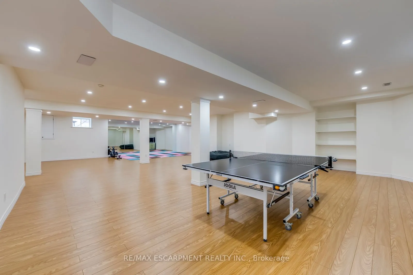 39 Thoroughbred Boulevard