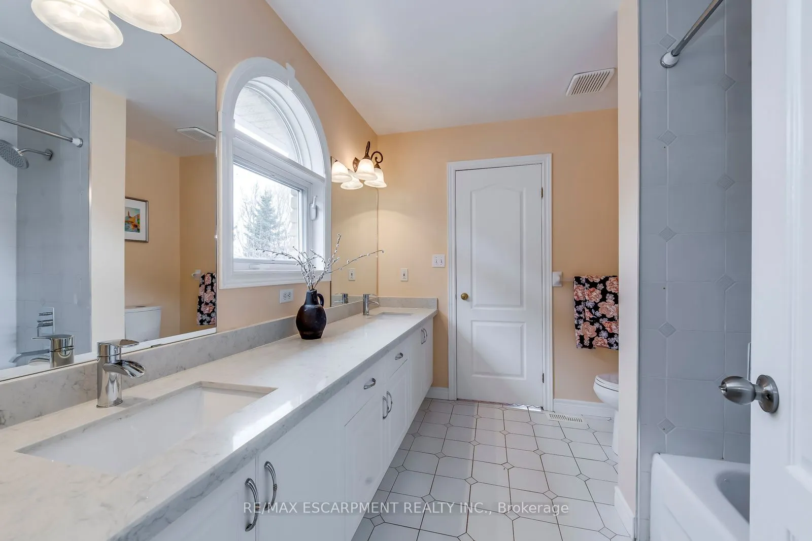 39 Thoroughbred Boulevard