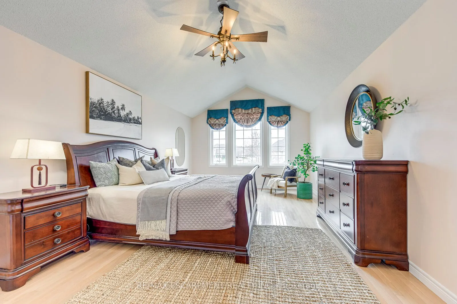 39 Thoroughbred Boulevard