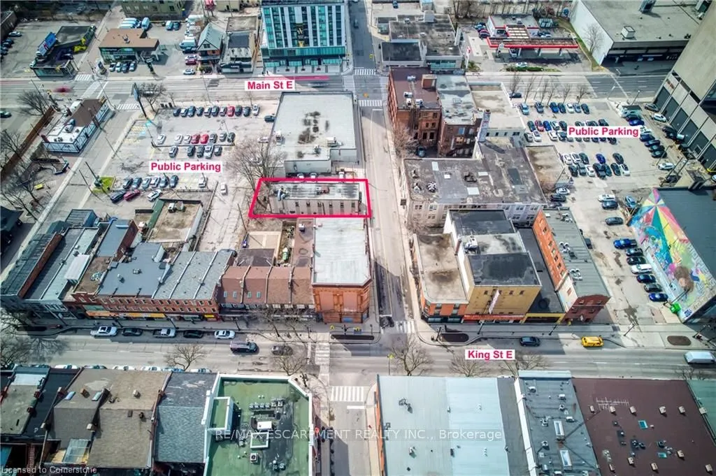 11 Walnut Street S