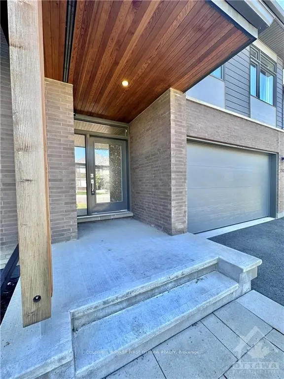 298 LONGWORTH Avenue