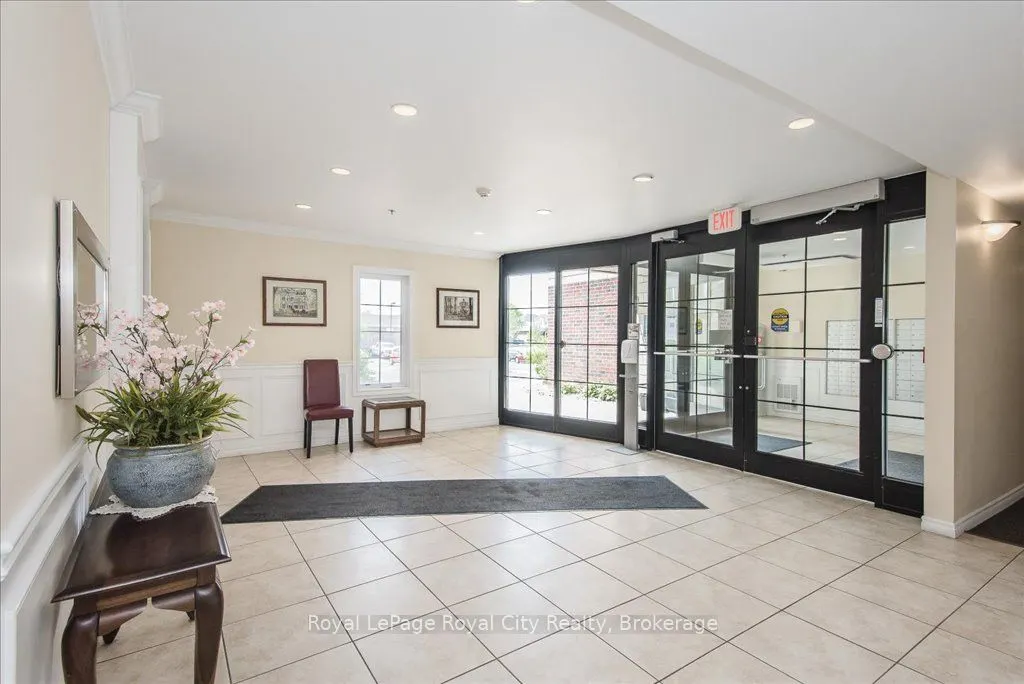 308 Watson Parkway N, #101
