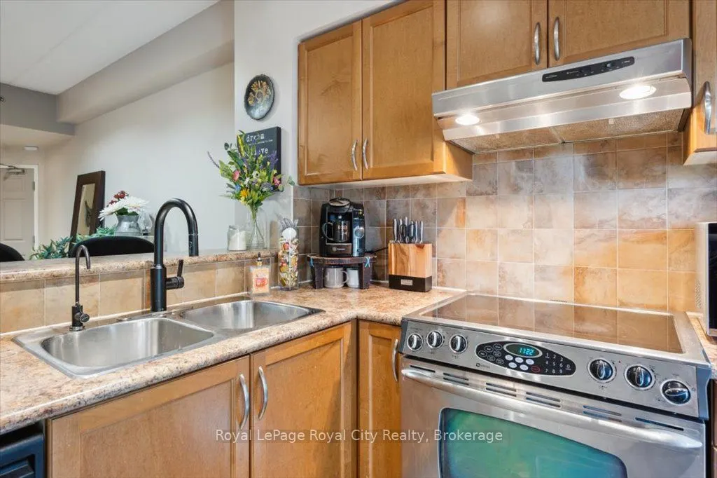 308 Watson Parkway N, #101