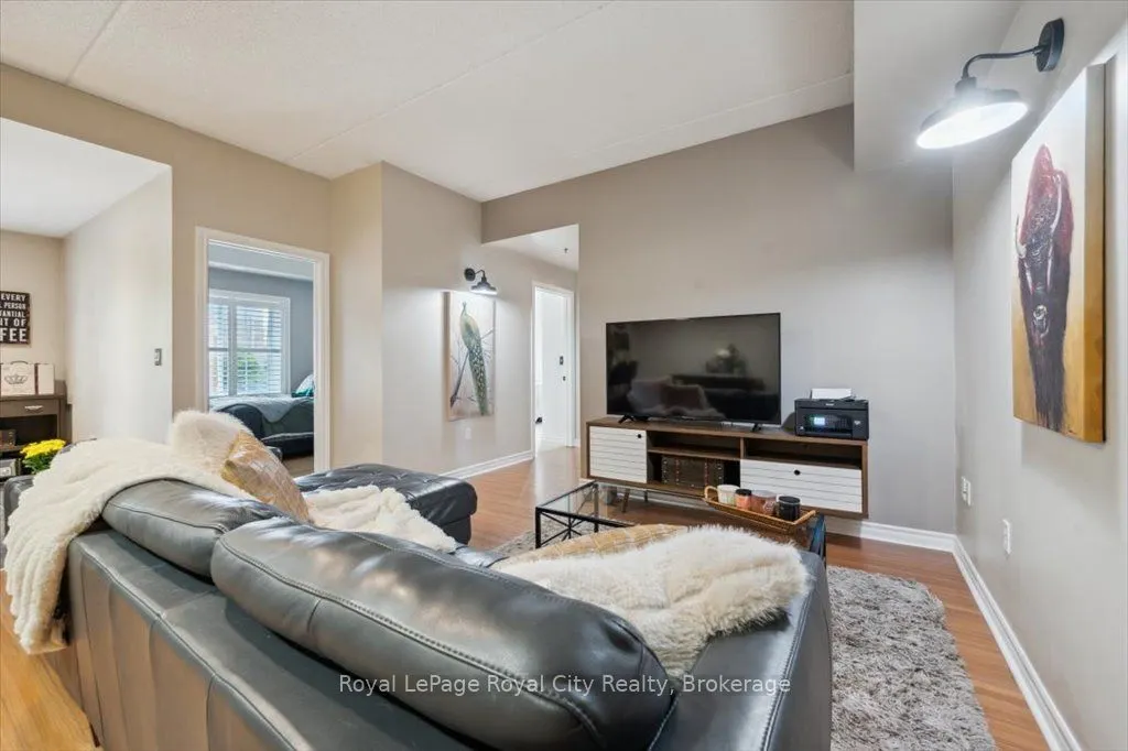 308 Watson Parkway N, #101