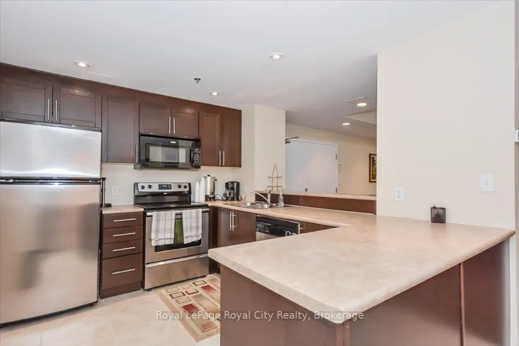 308 Watson Parkway N, #101