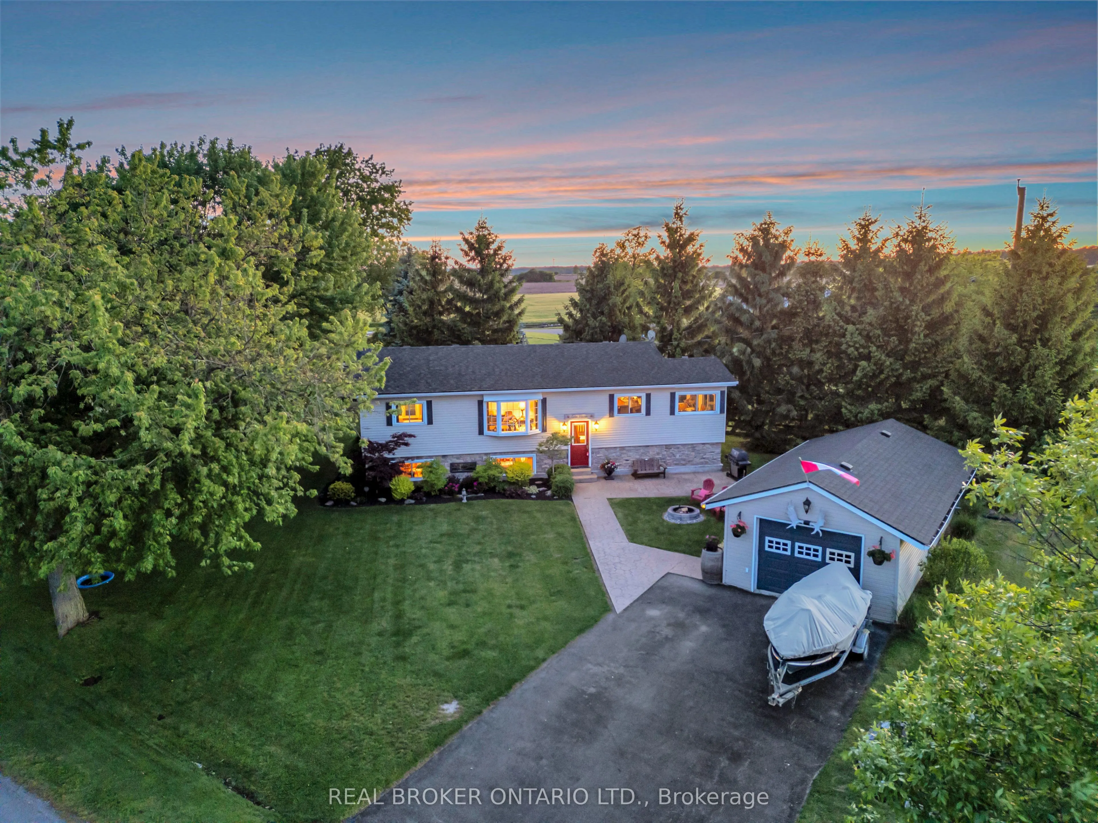 1697 Lakeshore Road