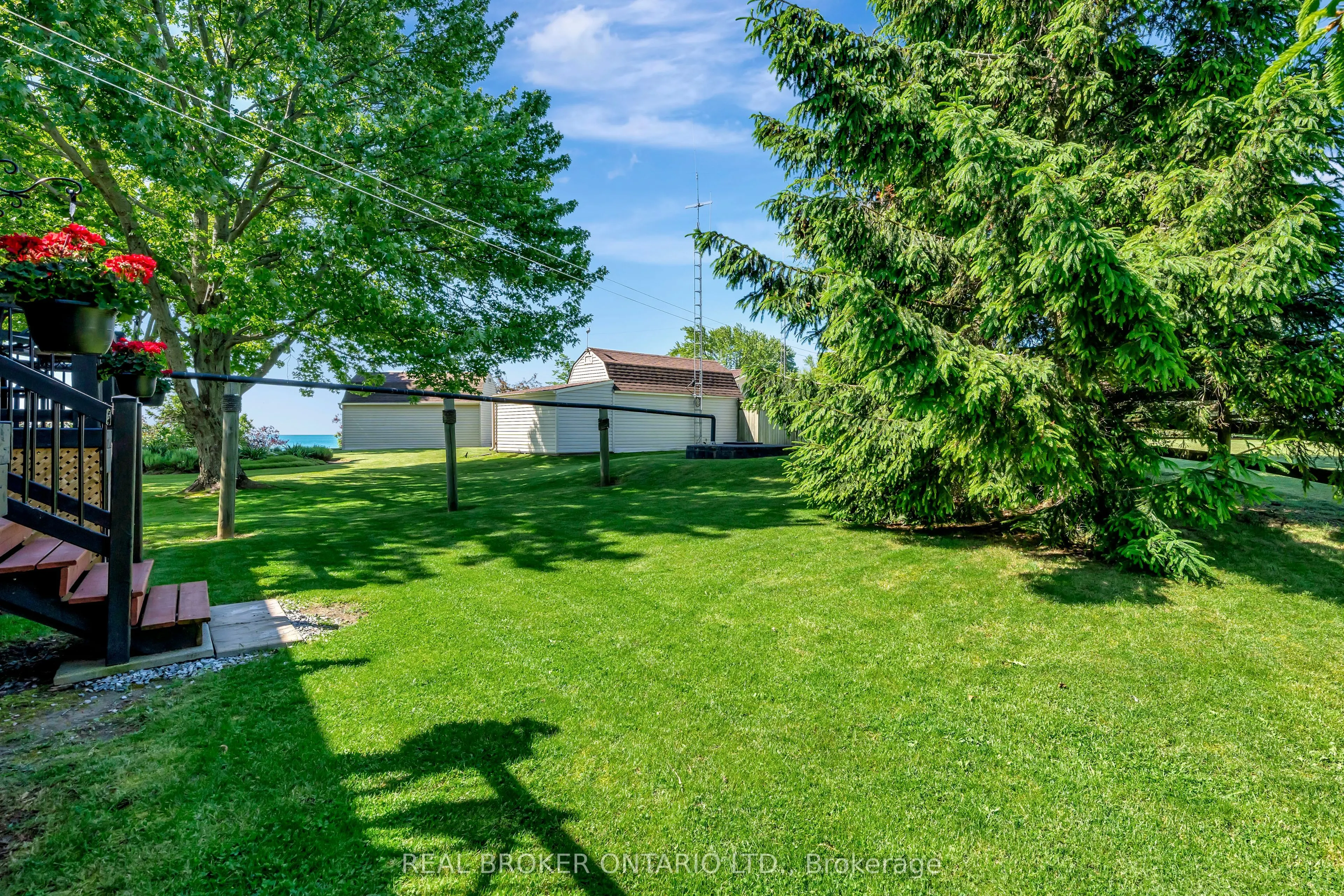 1697 Lakeshore Road