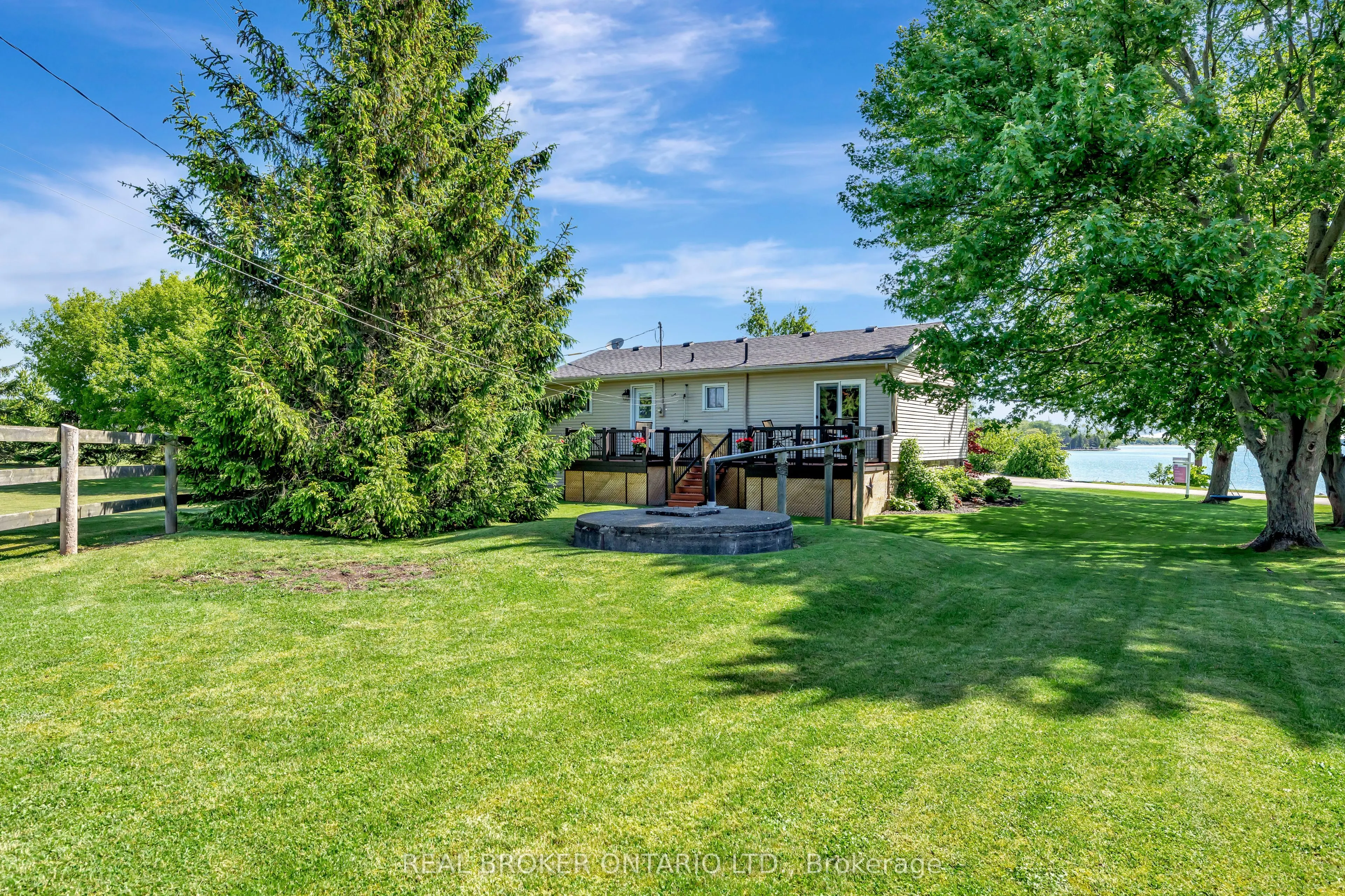 1697 Lakeshore Road