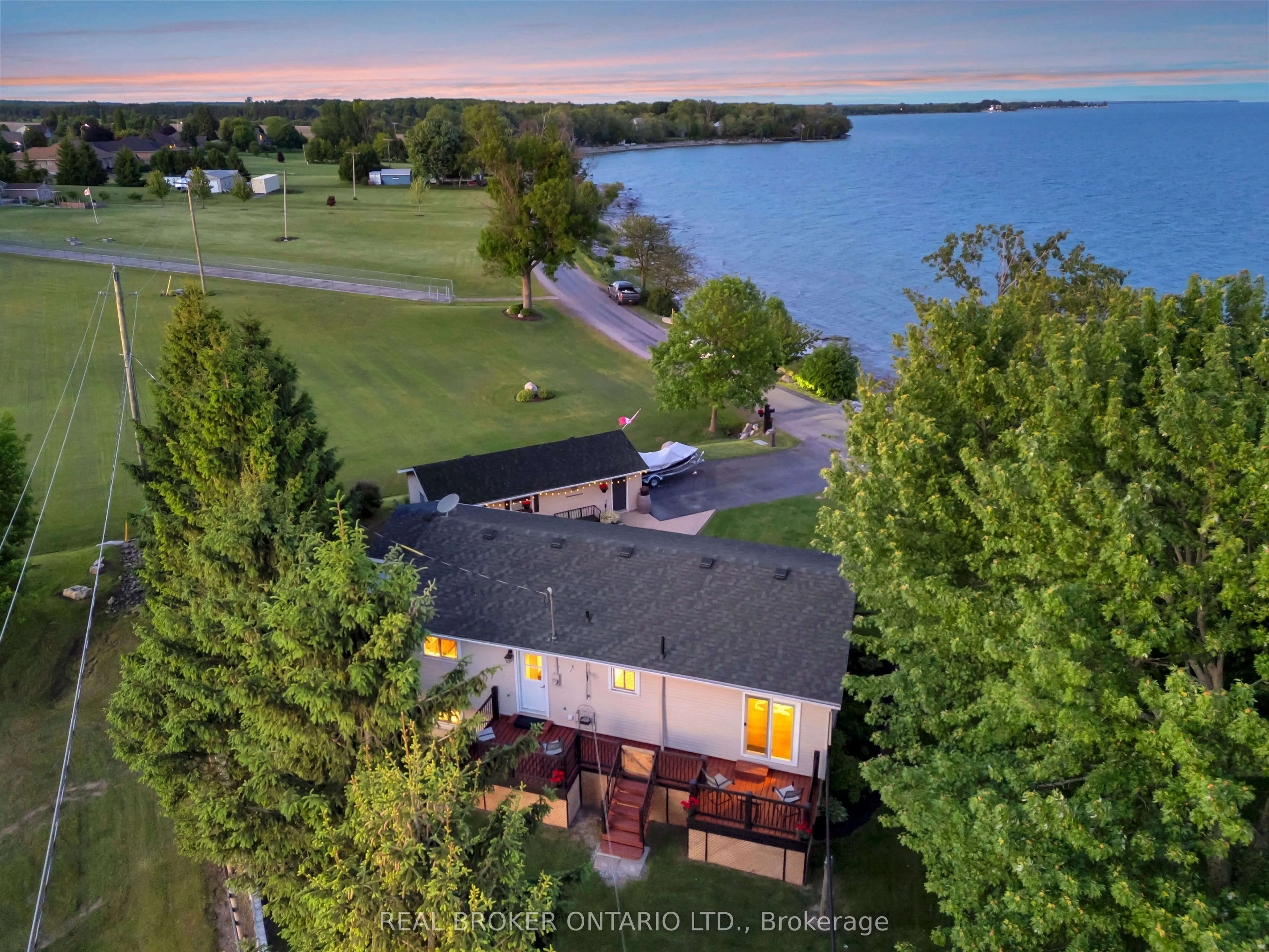 1697 Lakeshore Road