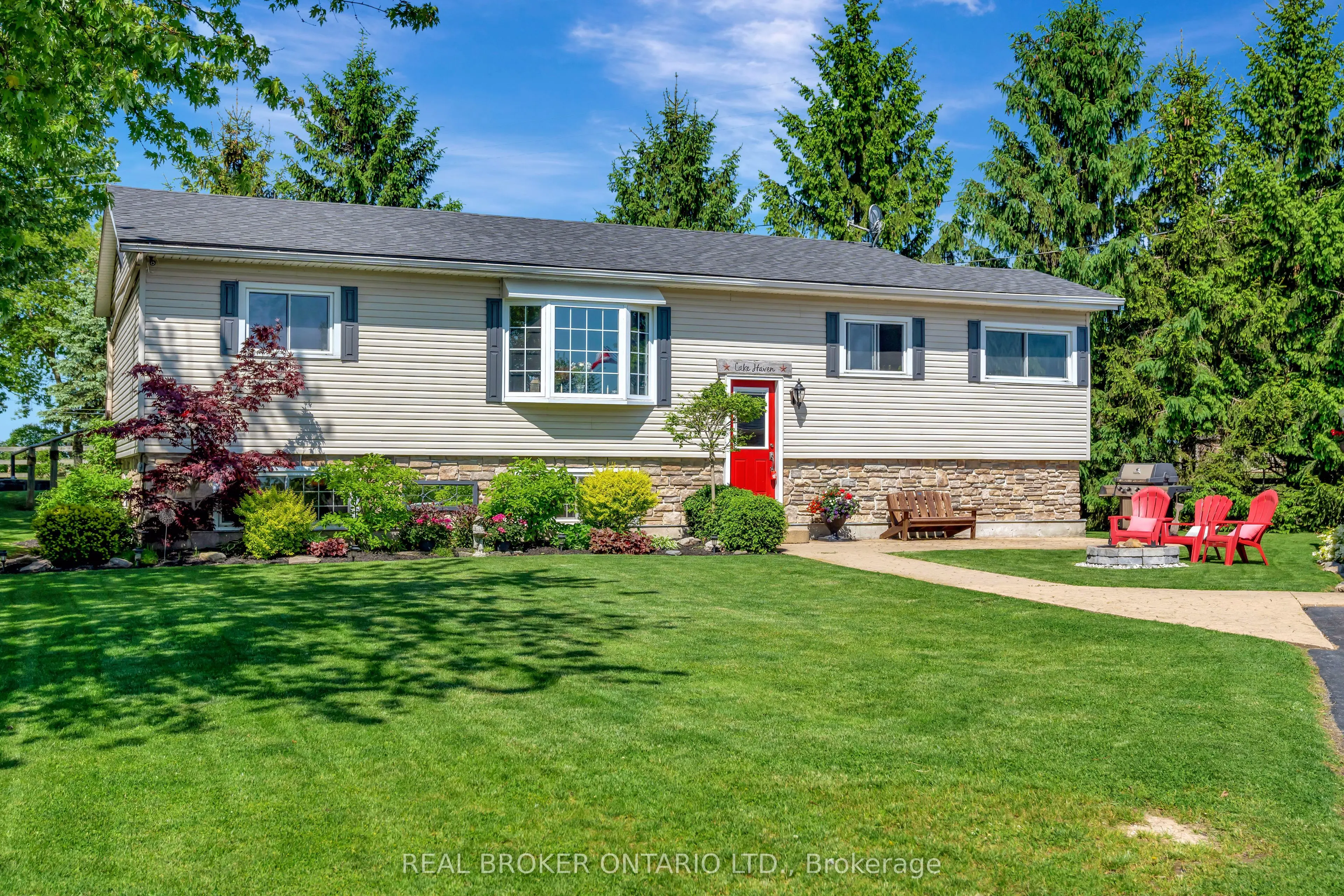 1697 Lakeshore Road
