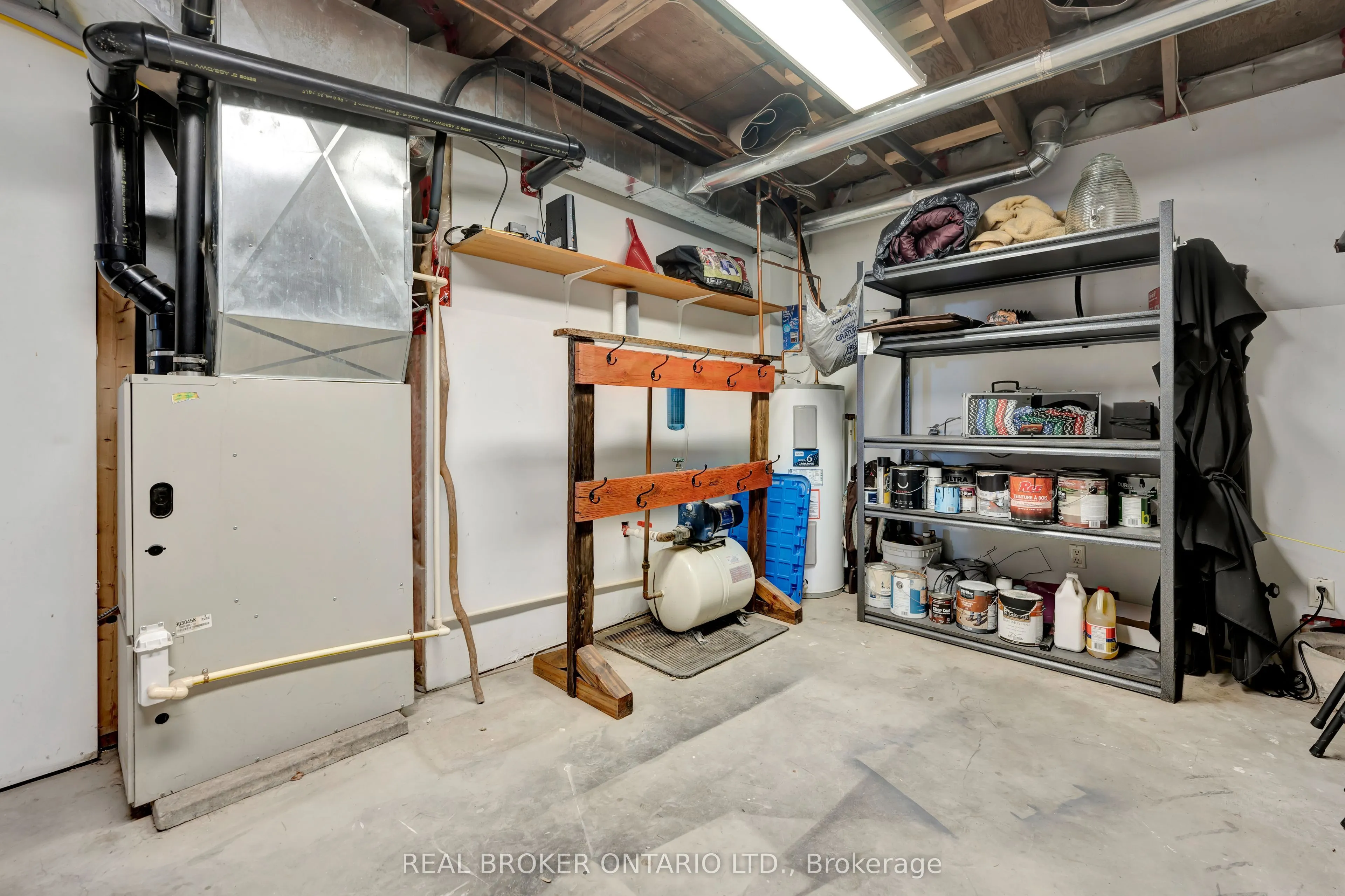 1697 Lakeshore Road