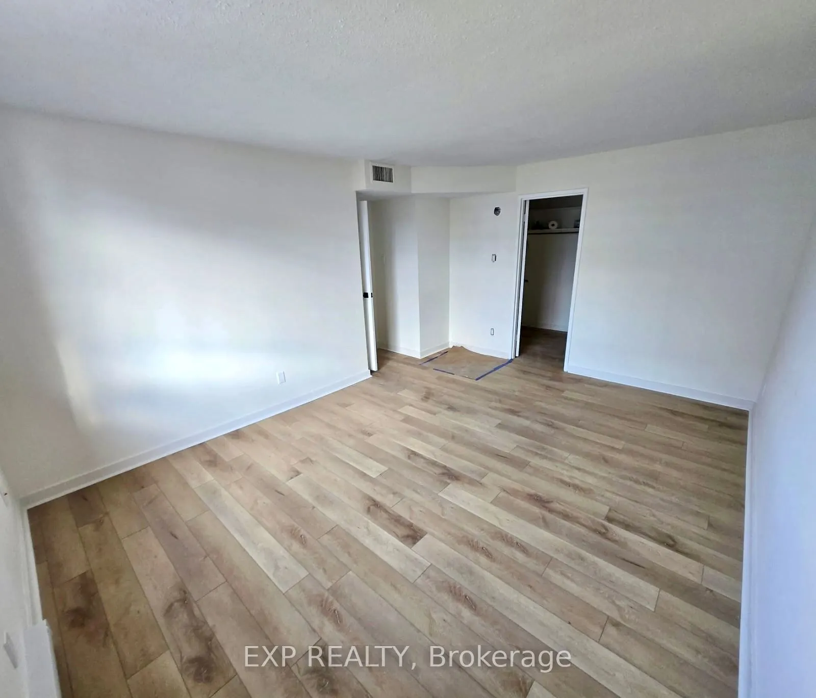 470 Laurier Avenue W, #2102
