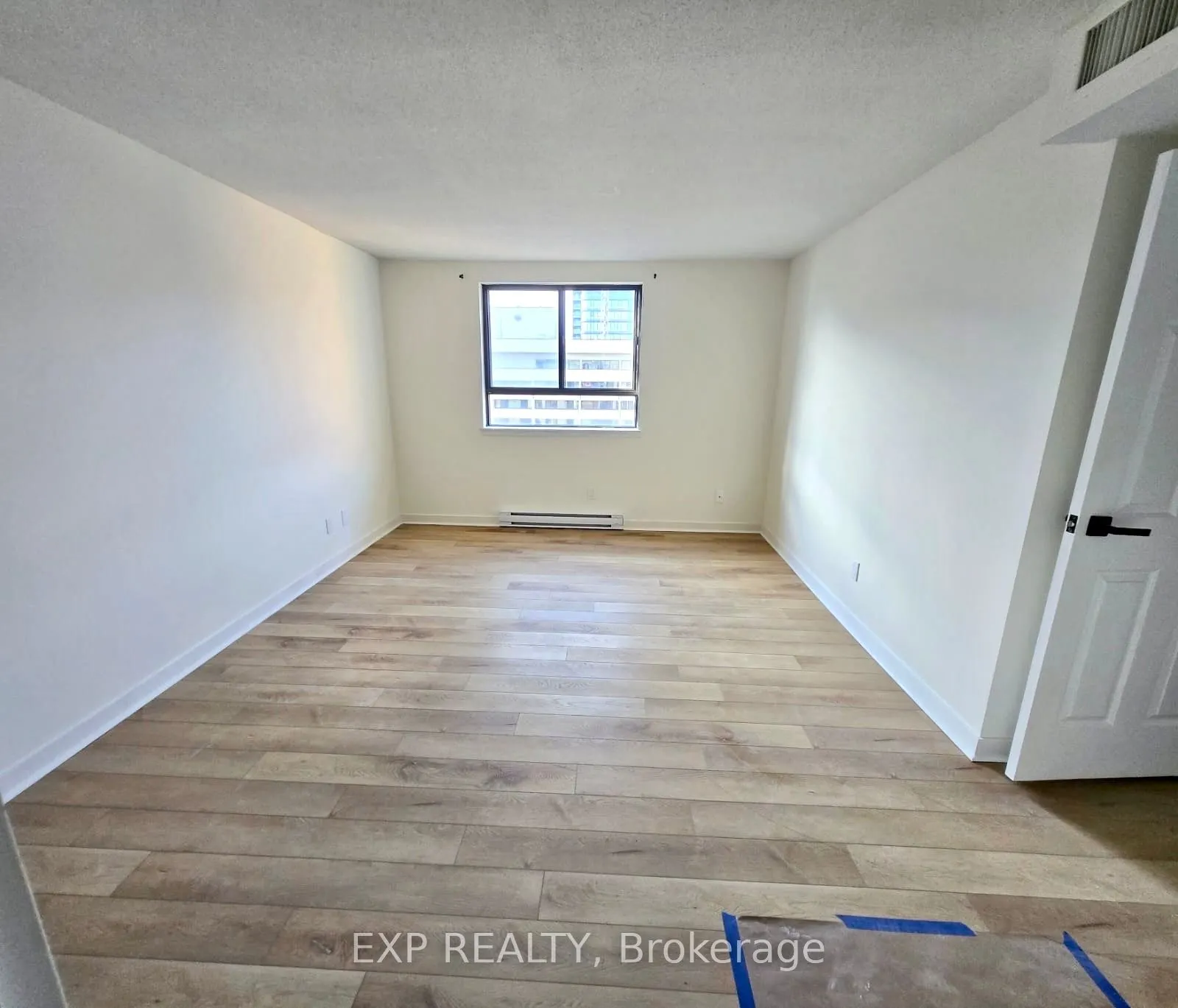 470 Laurier Avenue W, #2102