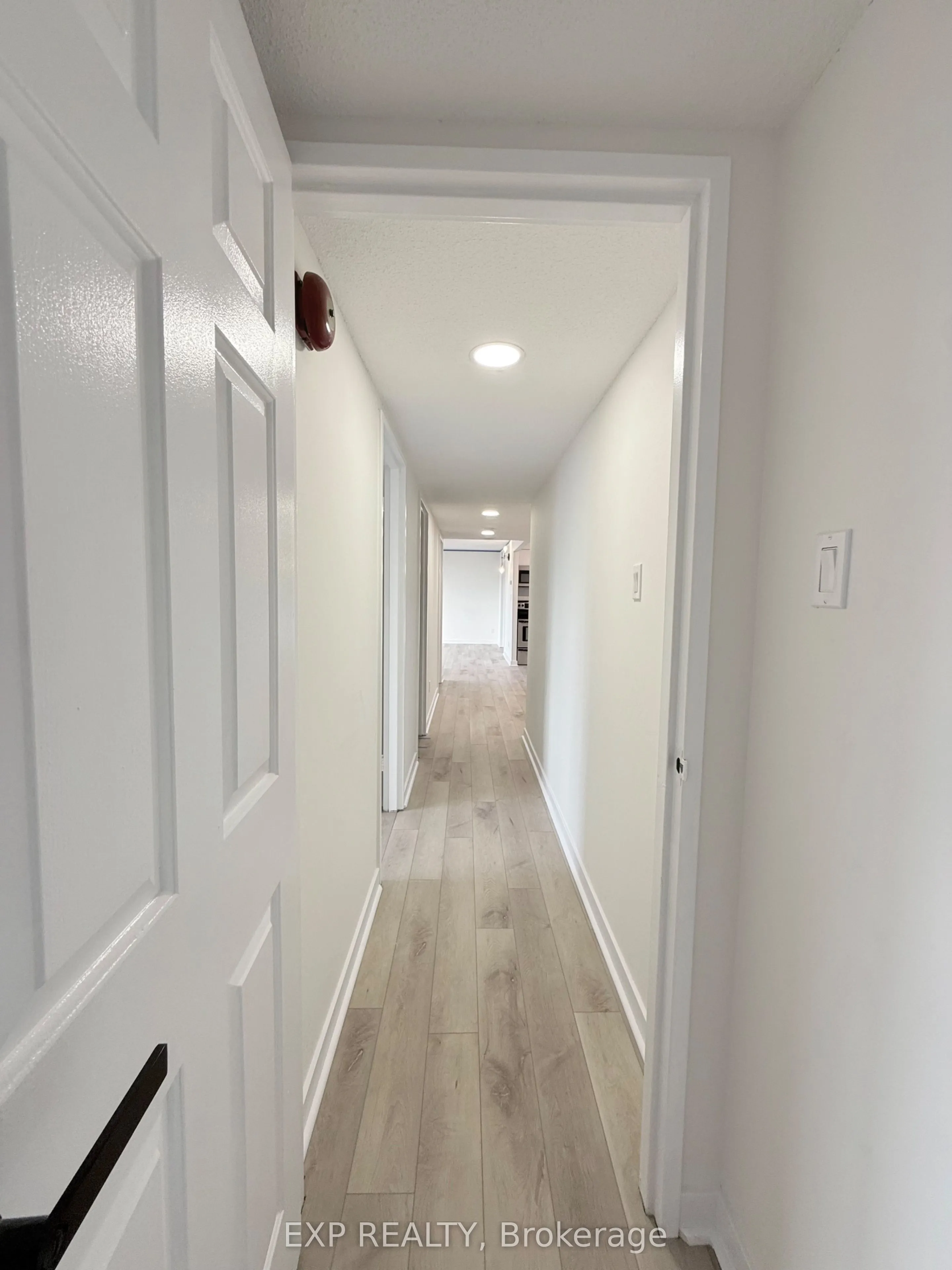 470 Laurier Avenue W, #2102